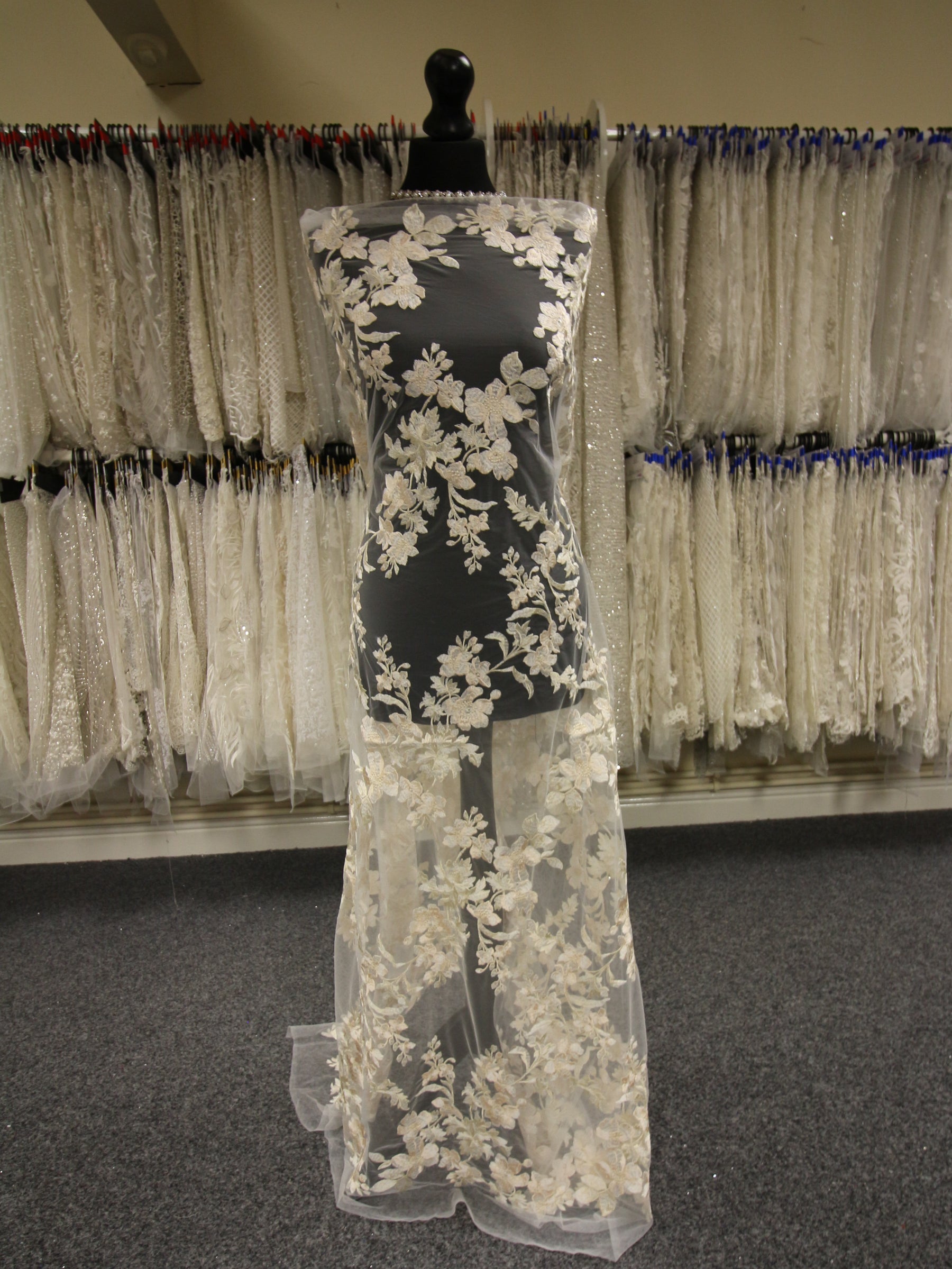 Dentelle Fleur Brodée Champagne - Aldira