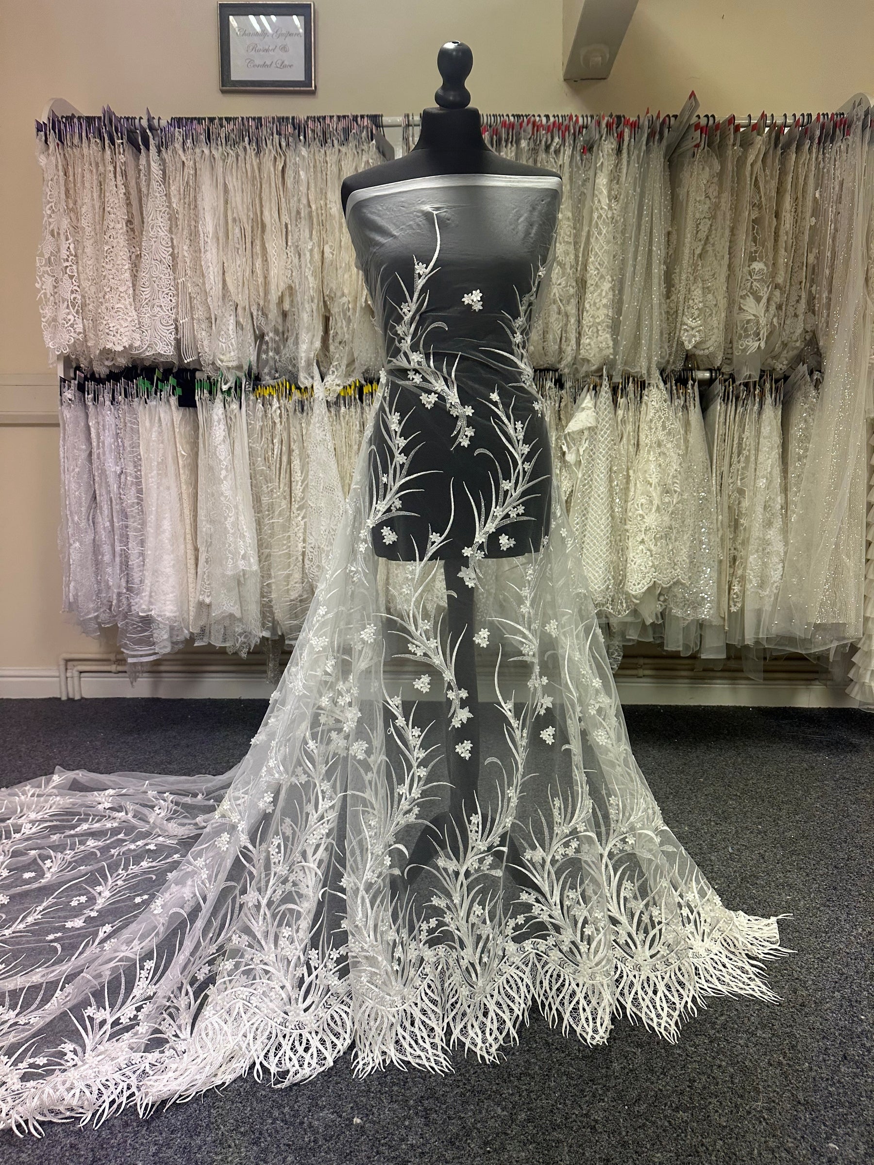 Dentelle Brodée Ivoire - Sonnet