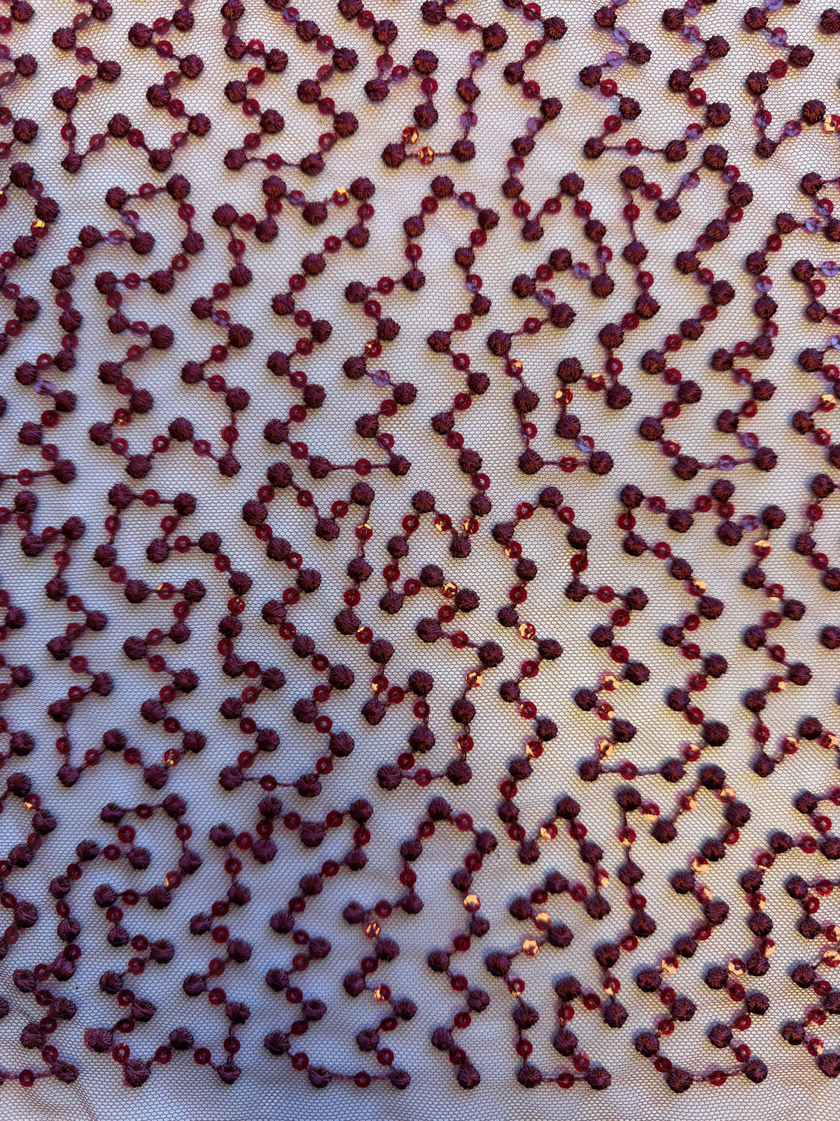 Dentelle brodée de sequins couleur vin - EB3029