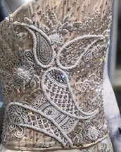 Dentelle Perlée Paisley Ivoire - Amani
