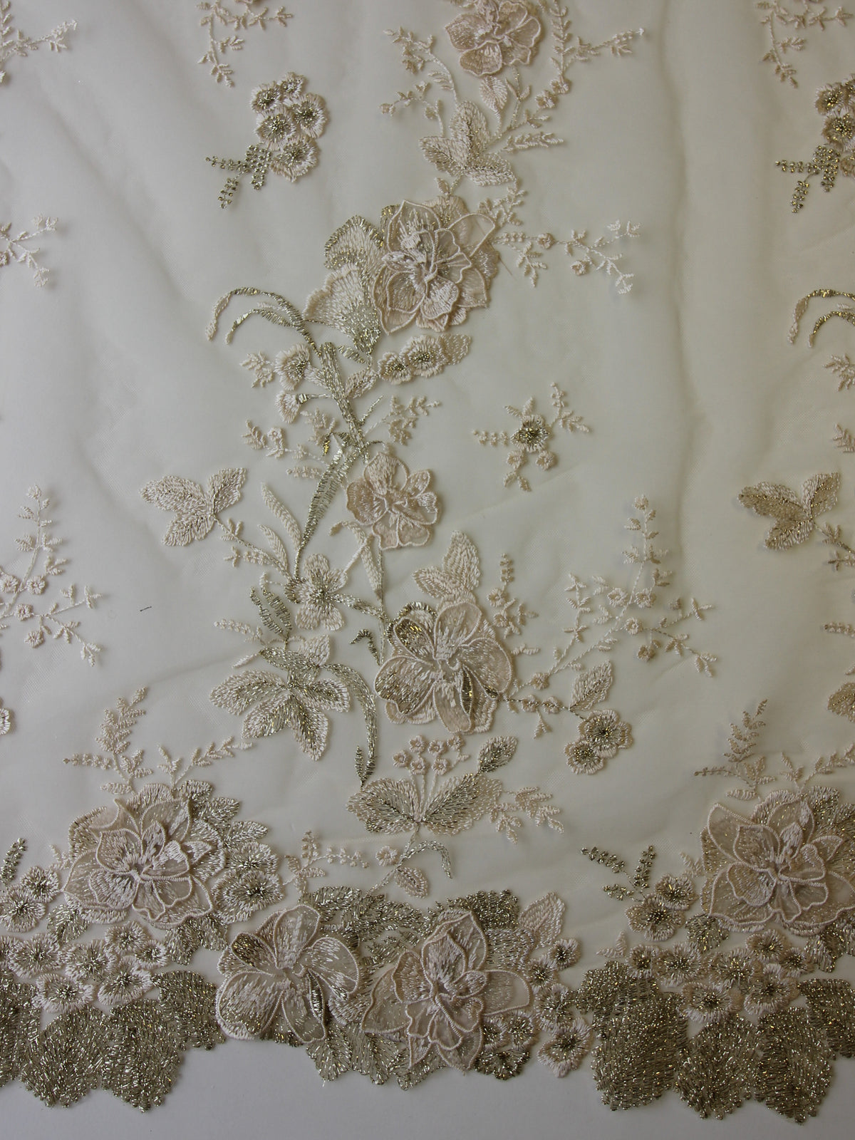 Dentelle Brodée Or - Aubrelia