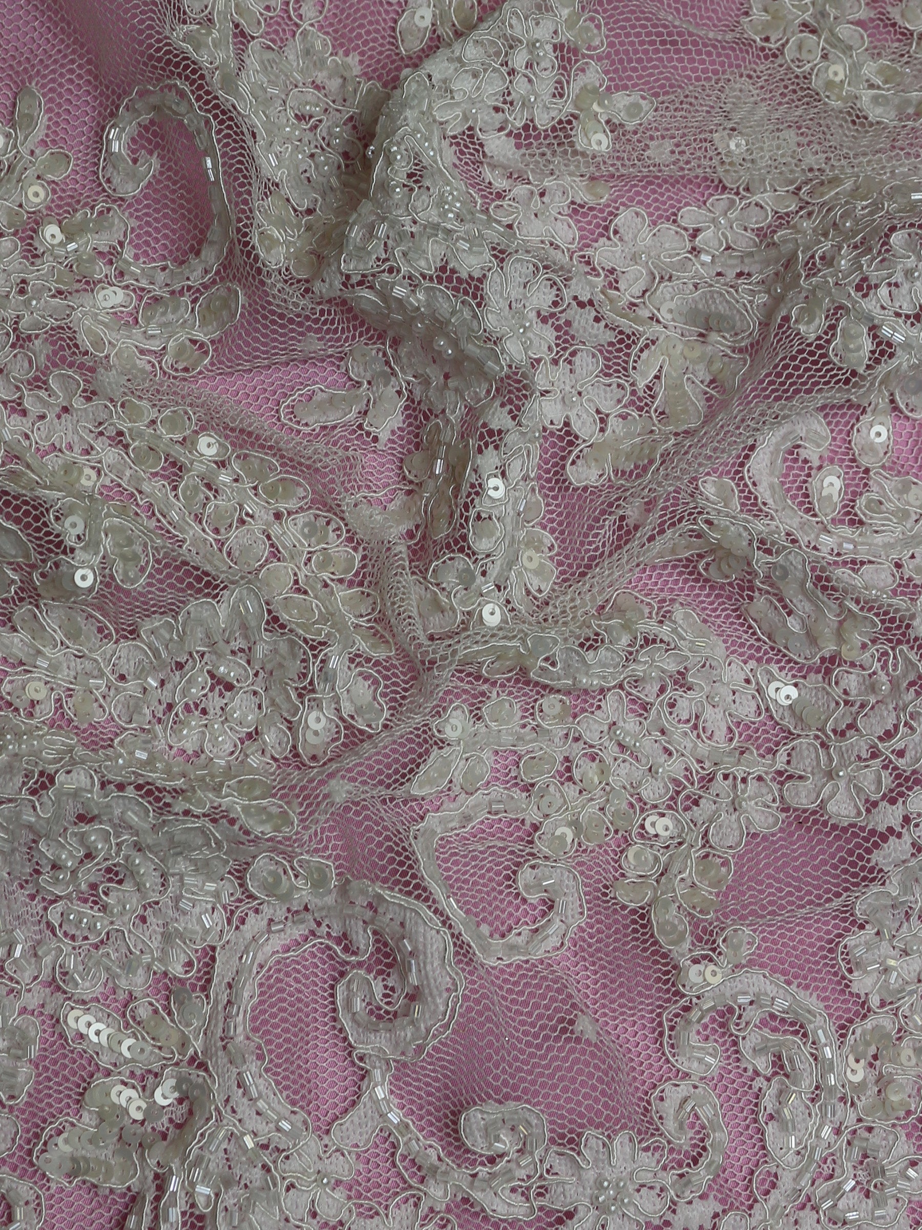 Dentelle Perlée et Cordonnée Ivoire - Bobbi