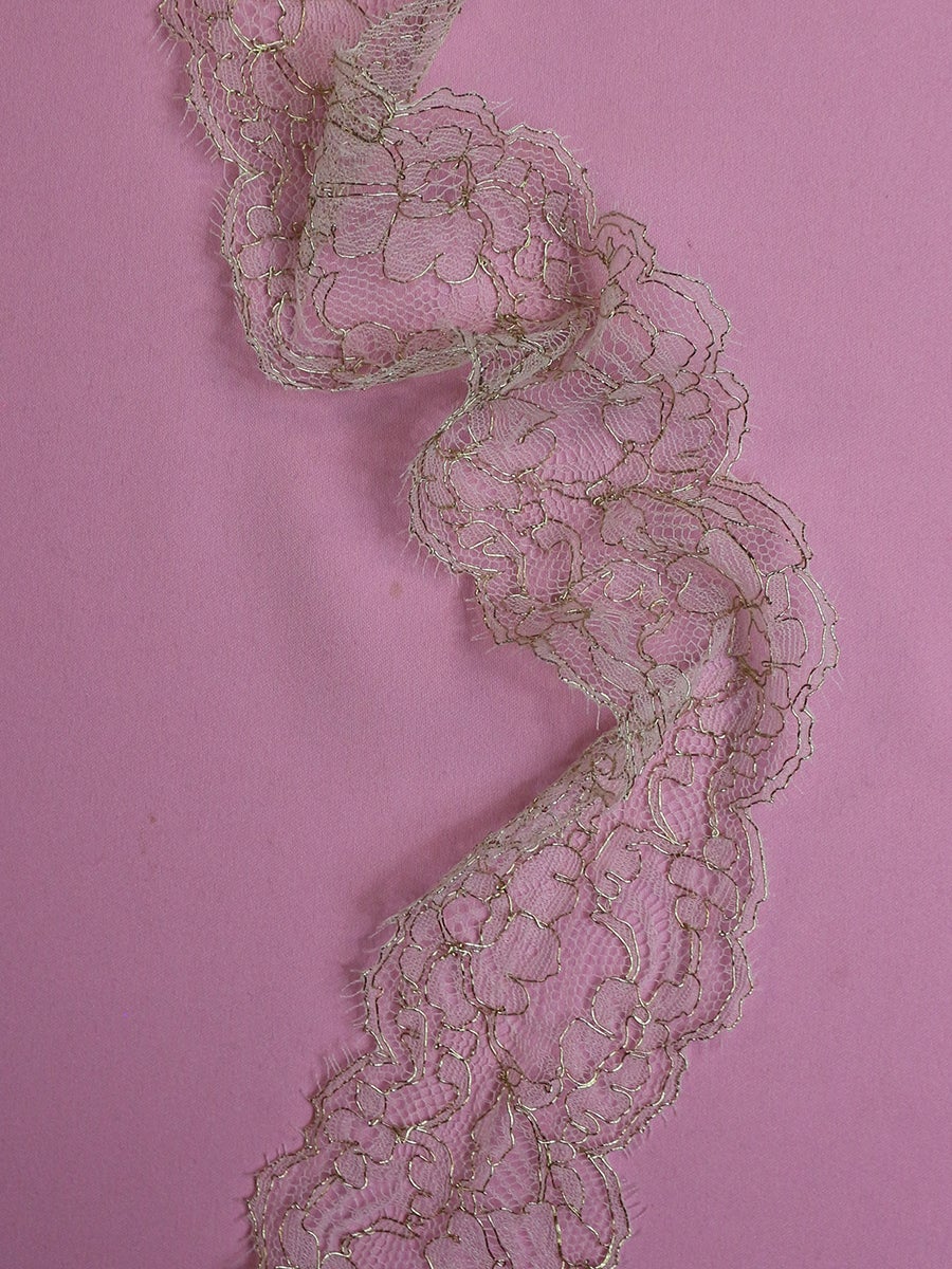 Bordure en dentelle Chantilly ivoire et or - Evelyn