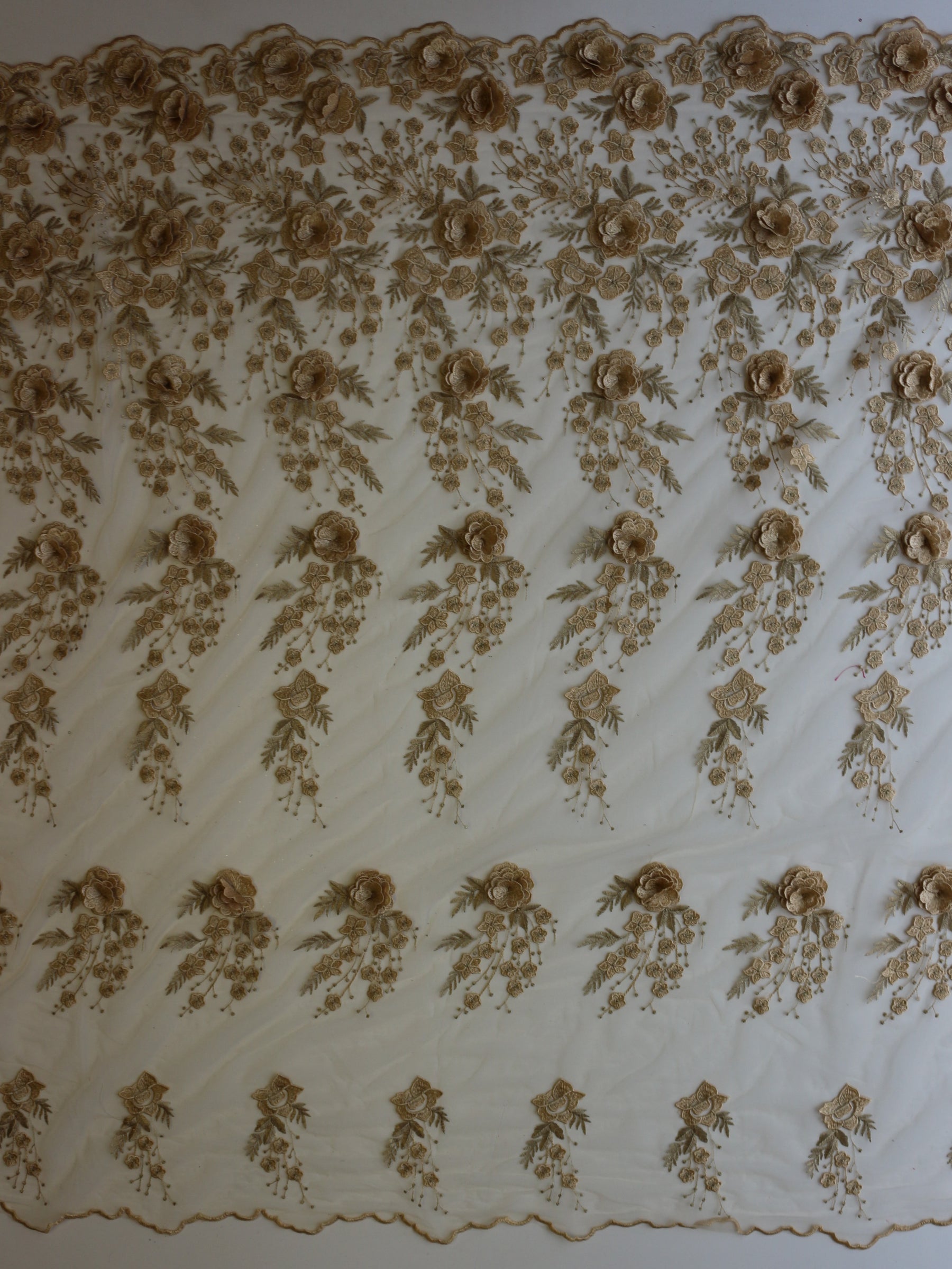 Dentelle brodée or - Goldie