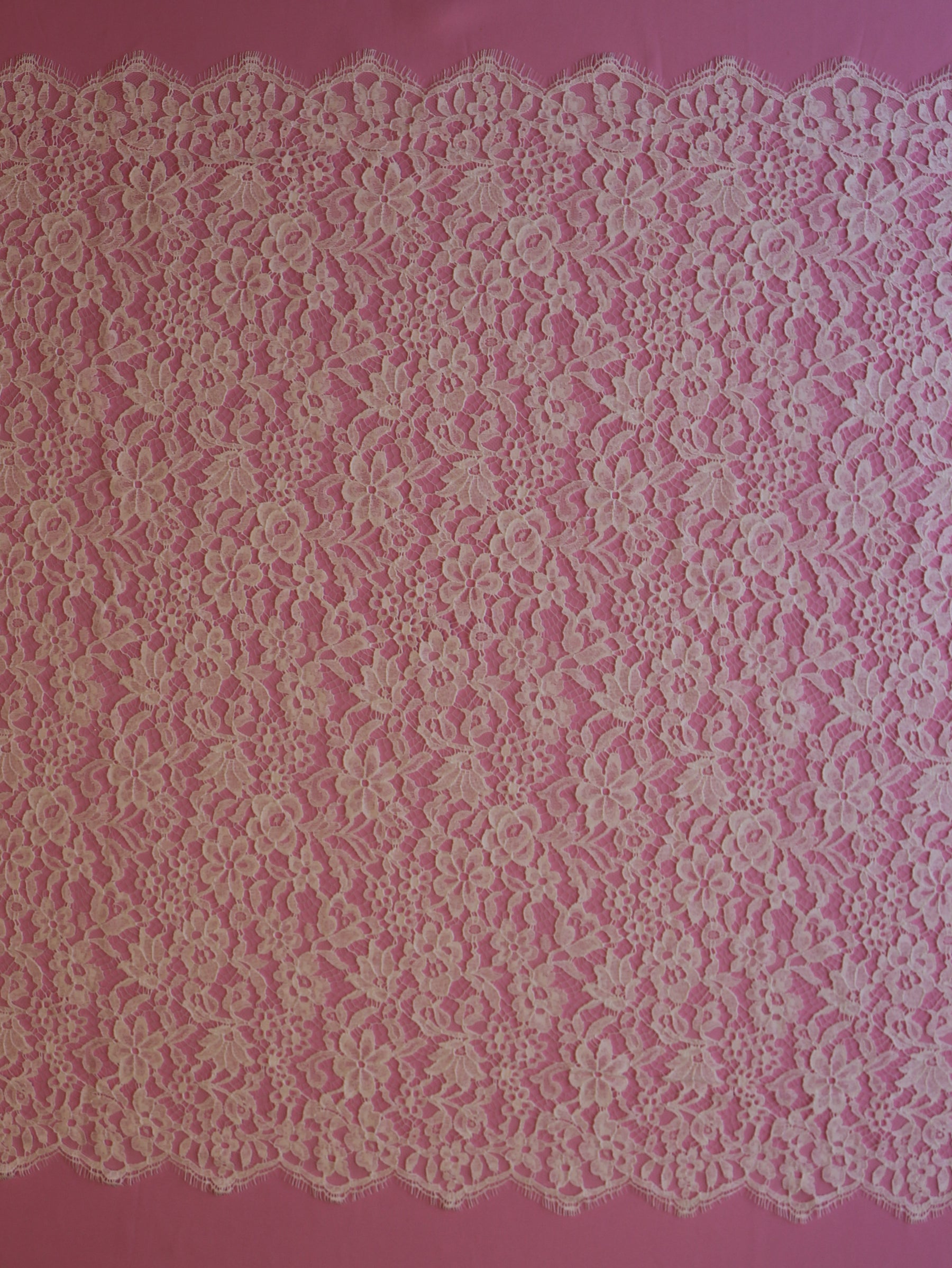 Dentelle Chantilly Eco ivoire - Berenice