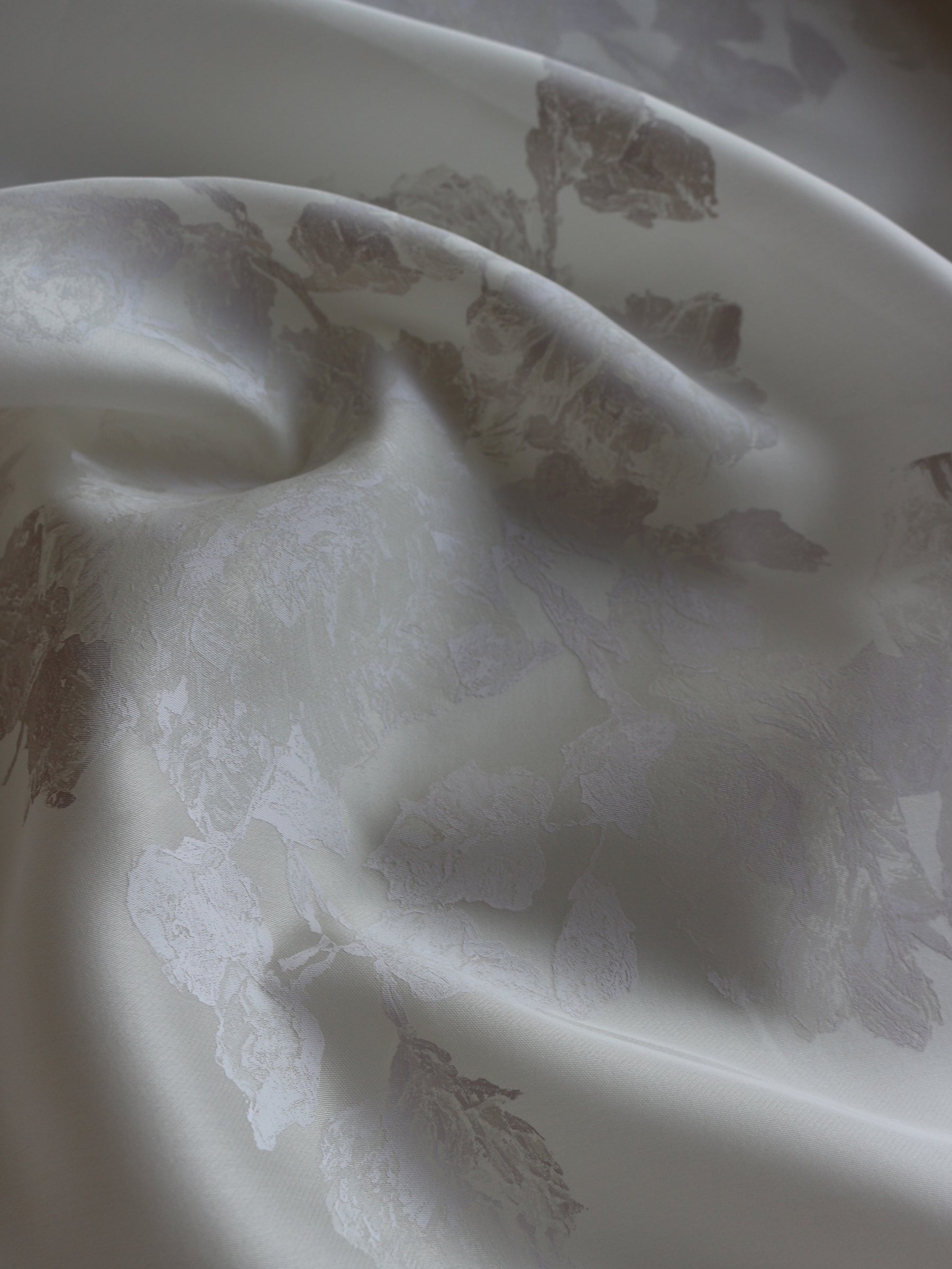 Soie satiné imprimée ivoire - Marcia