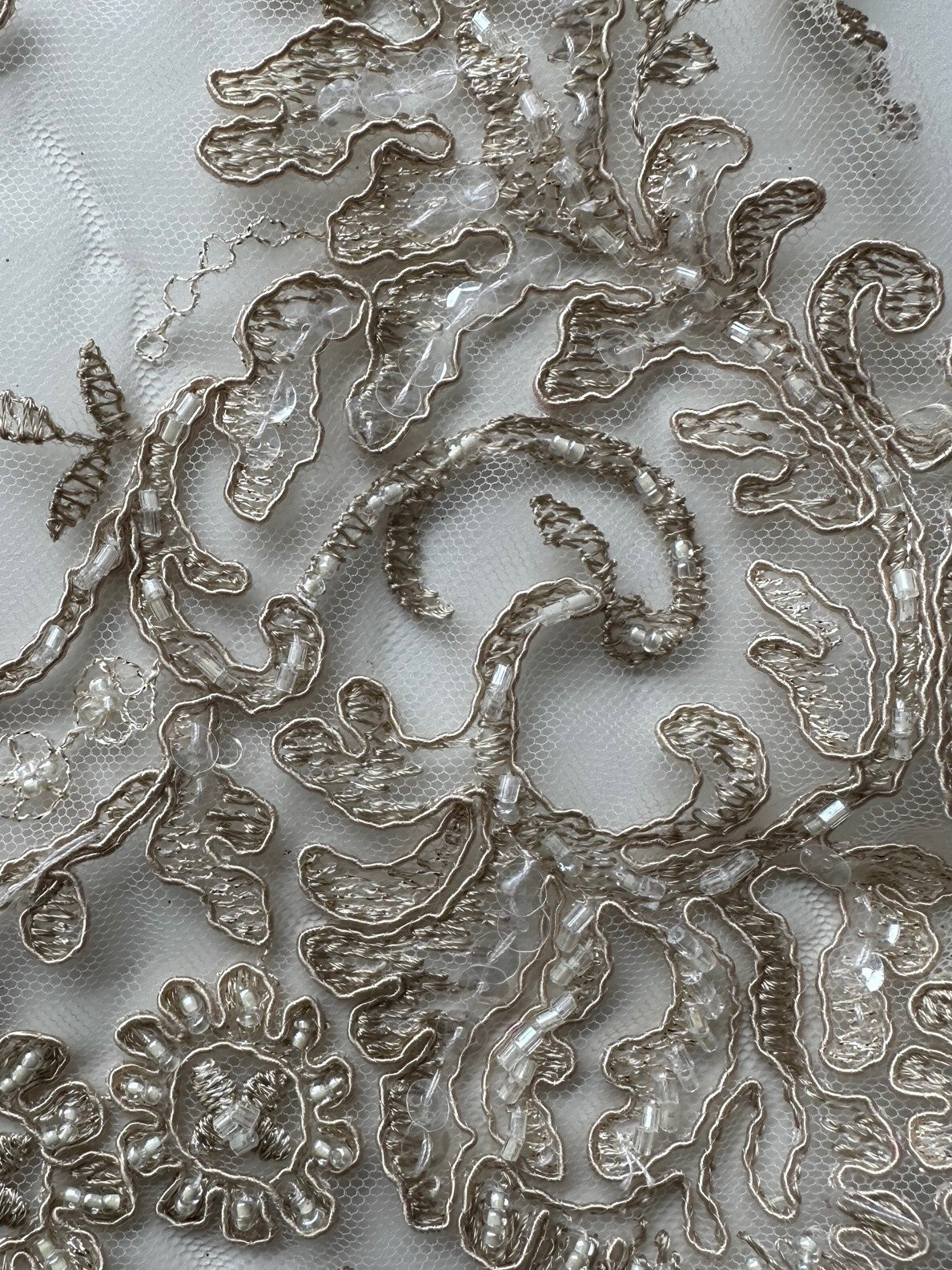 Dentelle beige - Jessica.