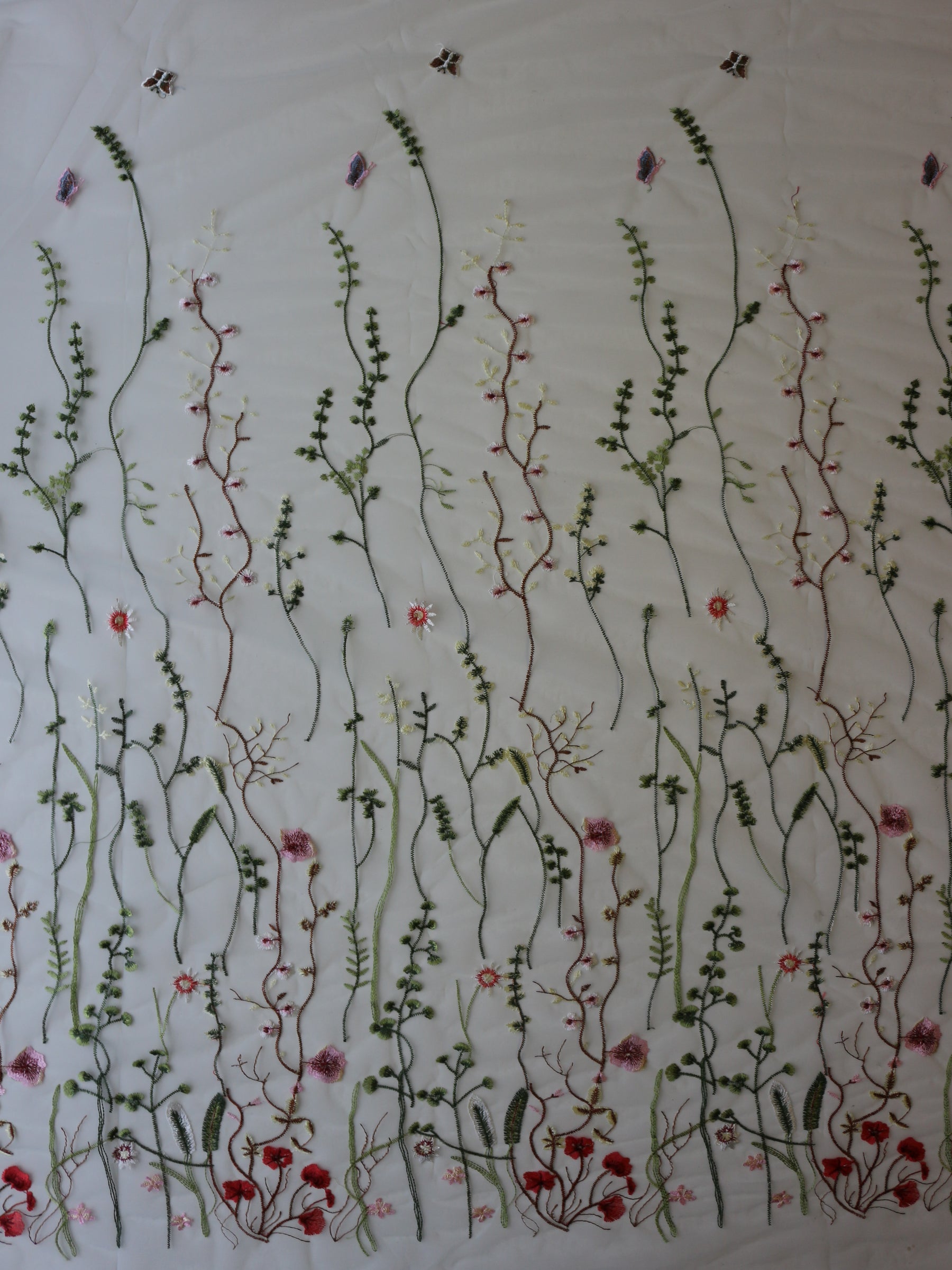 Dentelle brodée menthe - Sassi