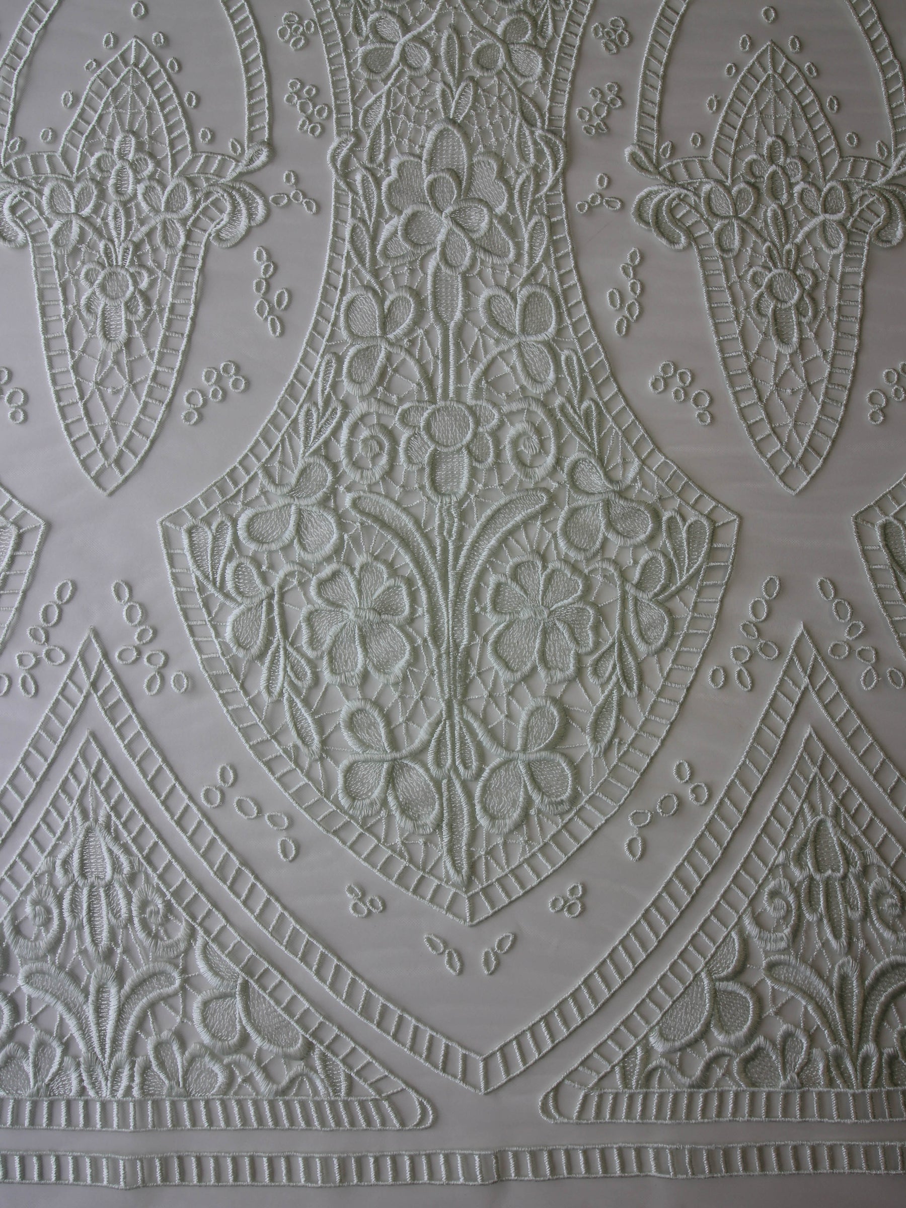 Dentelle Brodée Menthe - Nyla