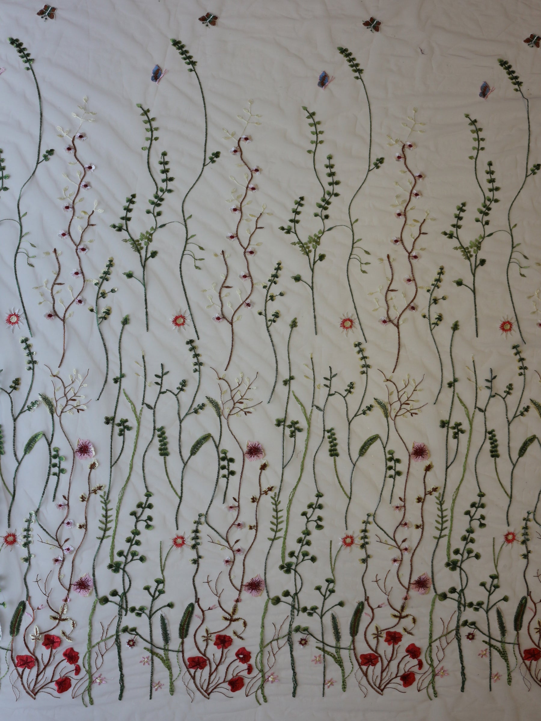 Dentelle brodée rose - Sassi