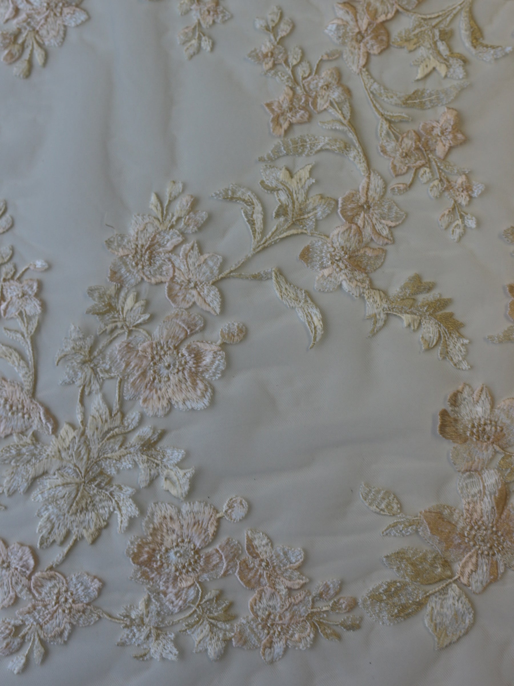Dentelle Fleur Brodée Champagne - Aldira