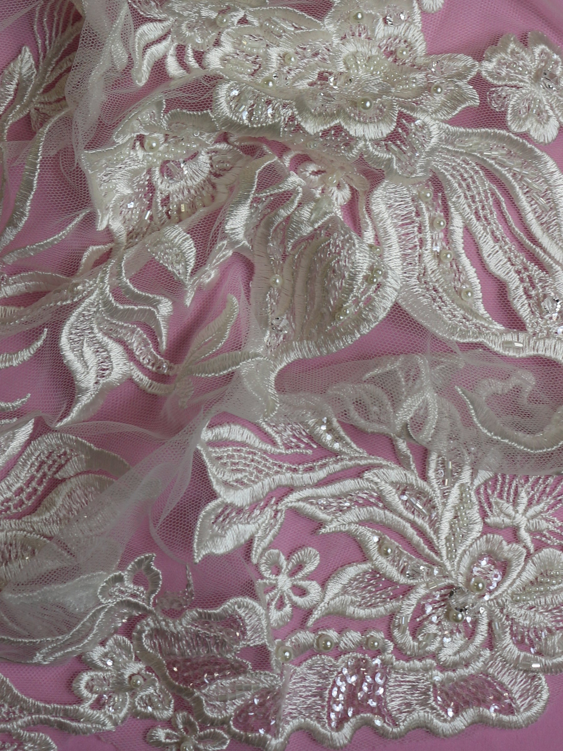 Dentelle Broderie Ivoire – Sian