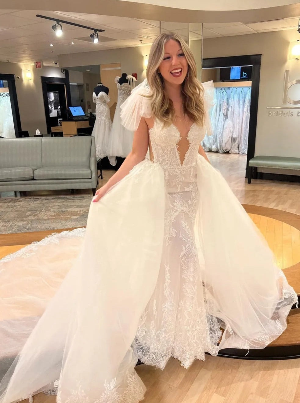 Dentelle Brodée Ivoire - Calinda