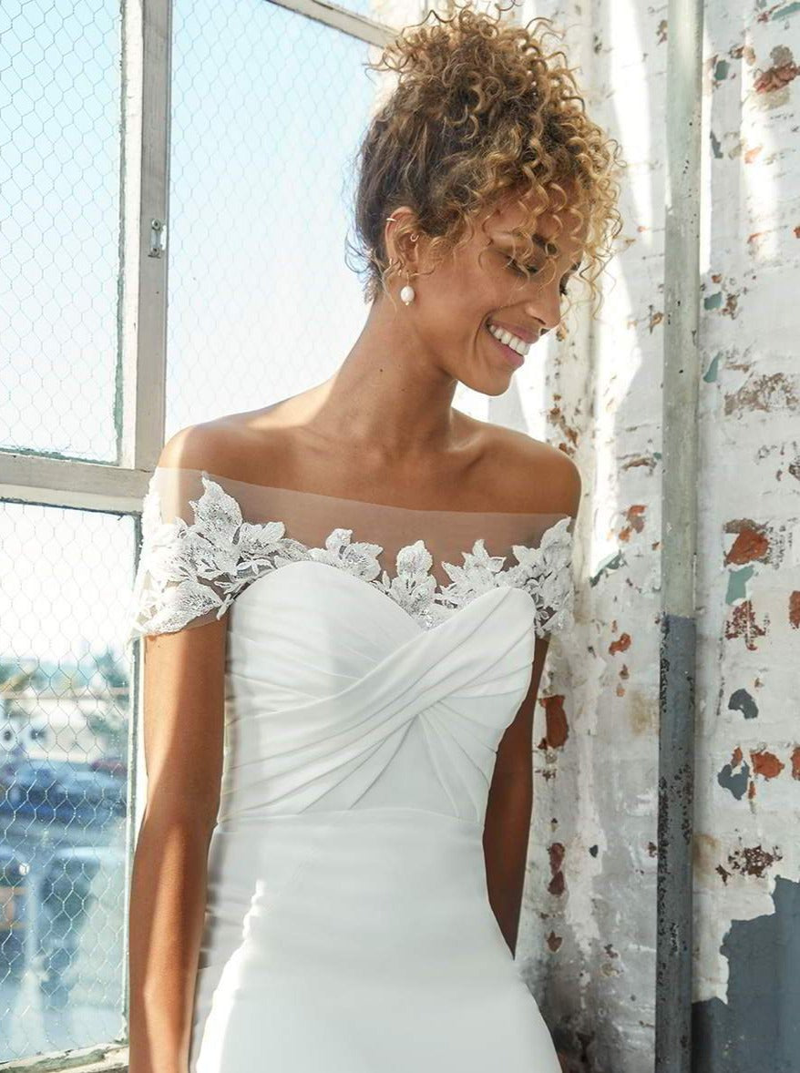 Dentelle embellie ivoire - Sigourney
