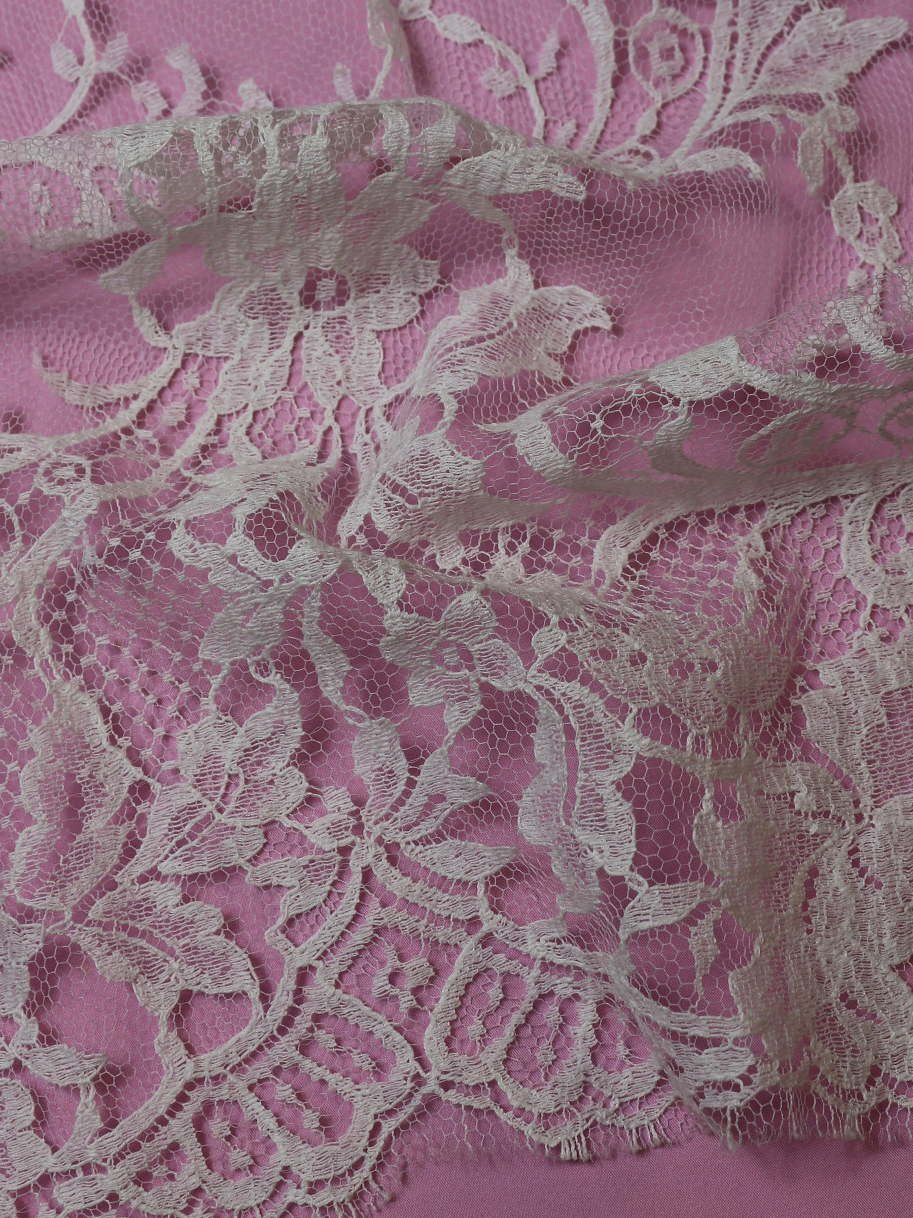 Dentelle Chantilly Blanche - Kate