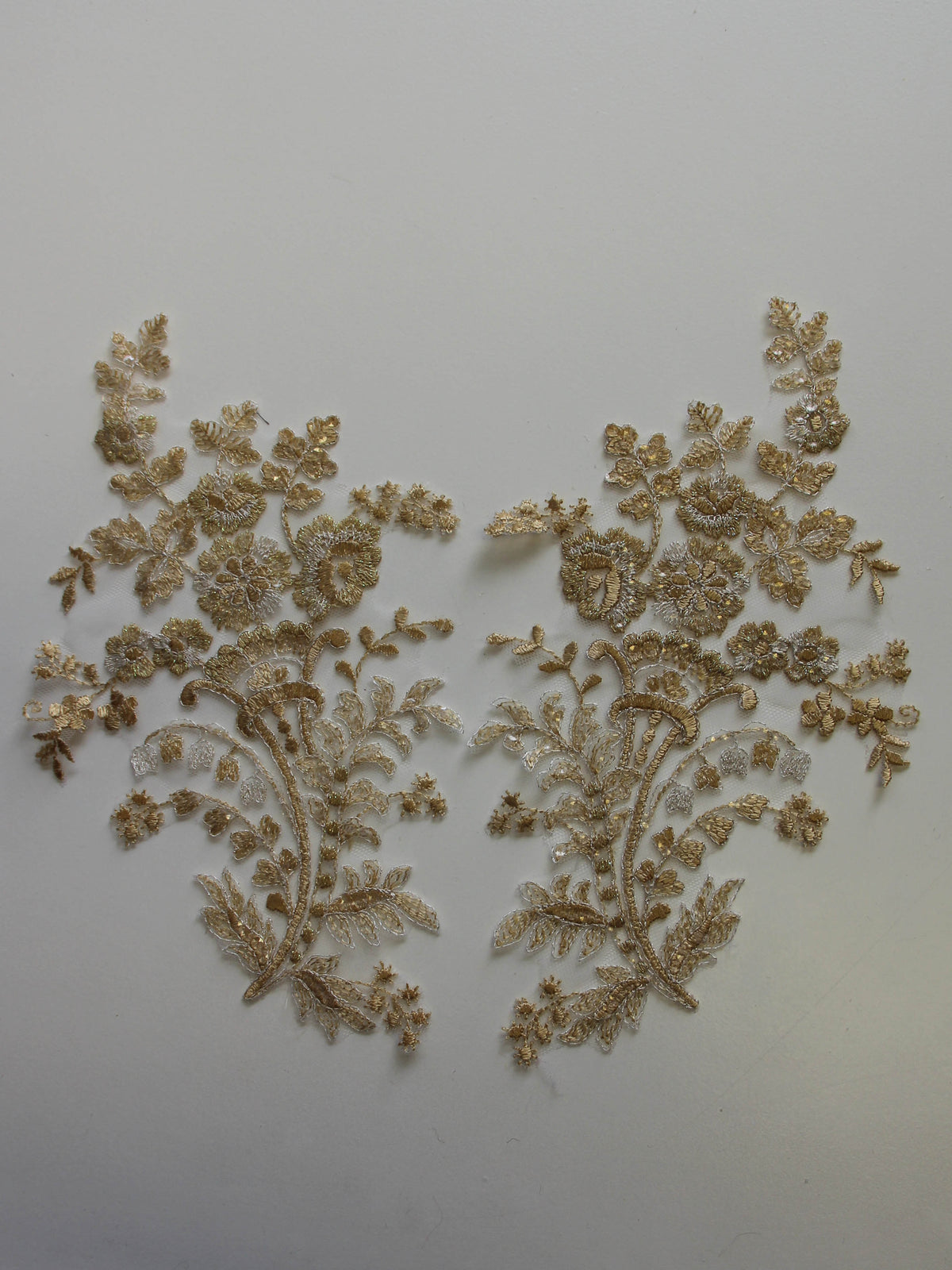 Appliques en dentelle beige – Justine.