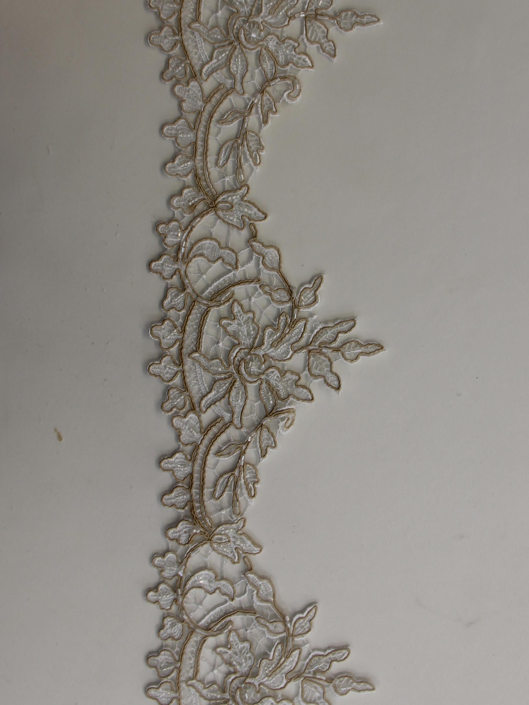 Bordure en dentelle beige - Martina.