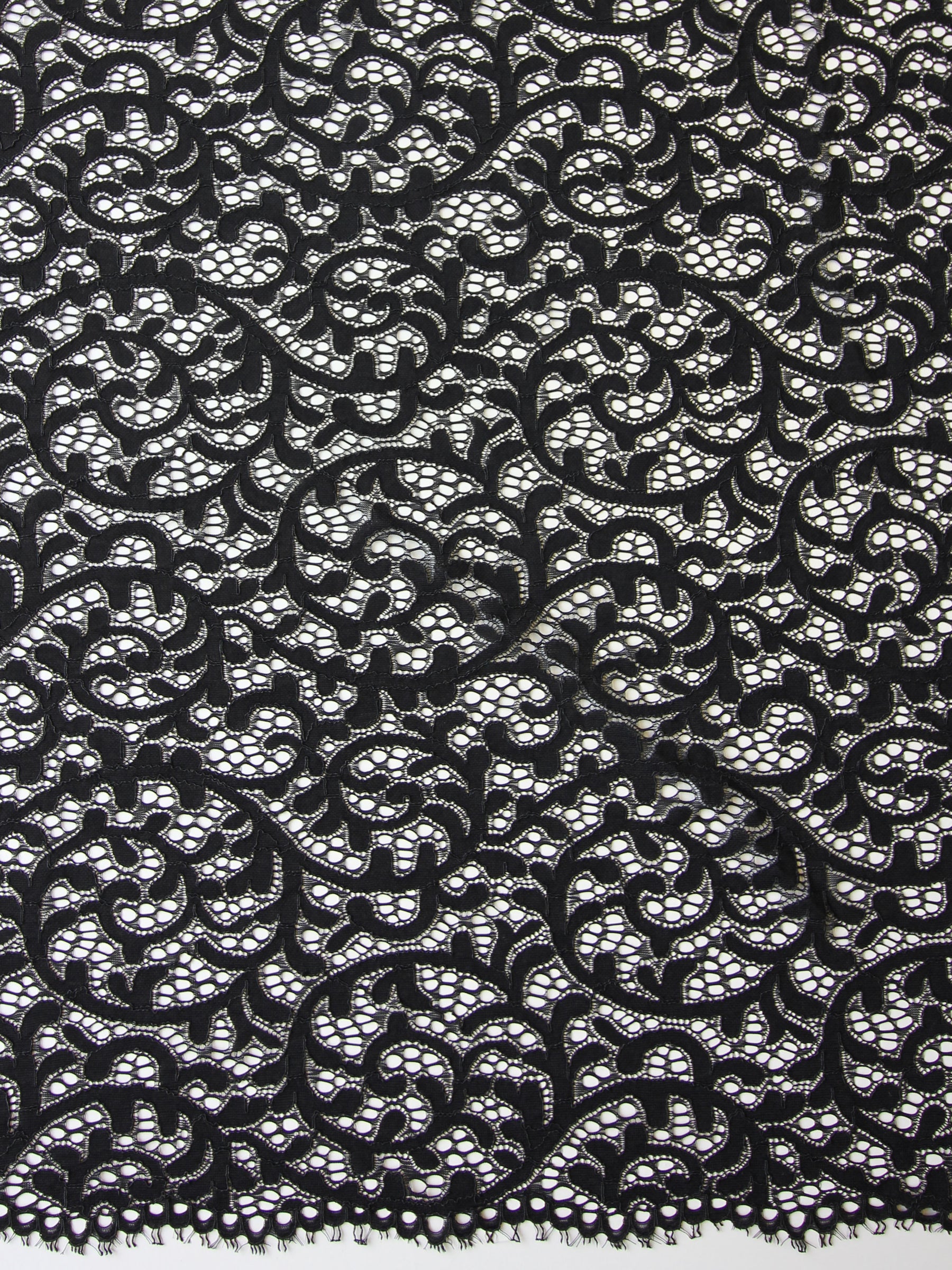 Dentelle Noire Cordonnée - Alexis