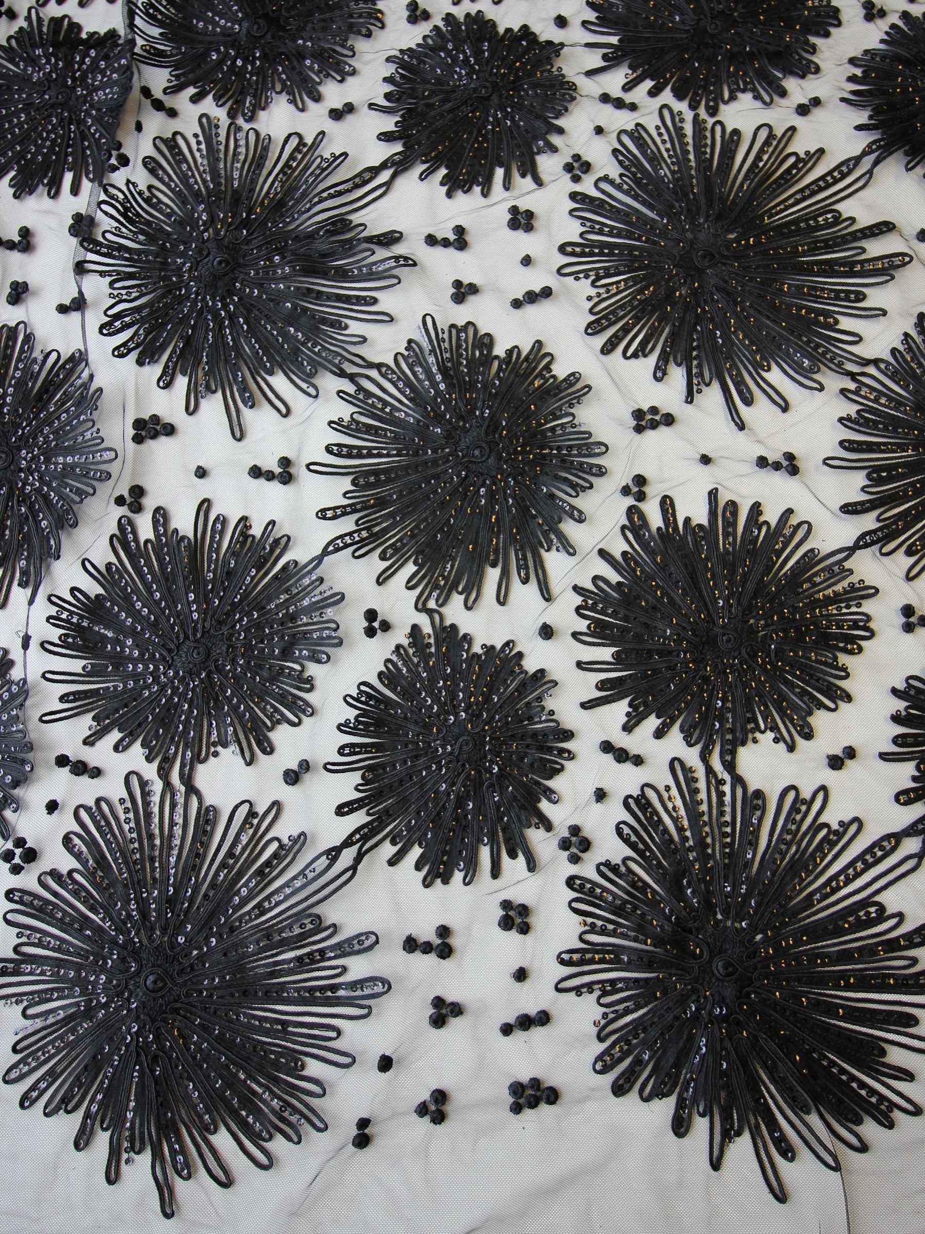 Dentelle Noire Cordonnée & Paillettes - Danuta