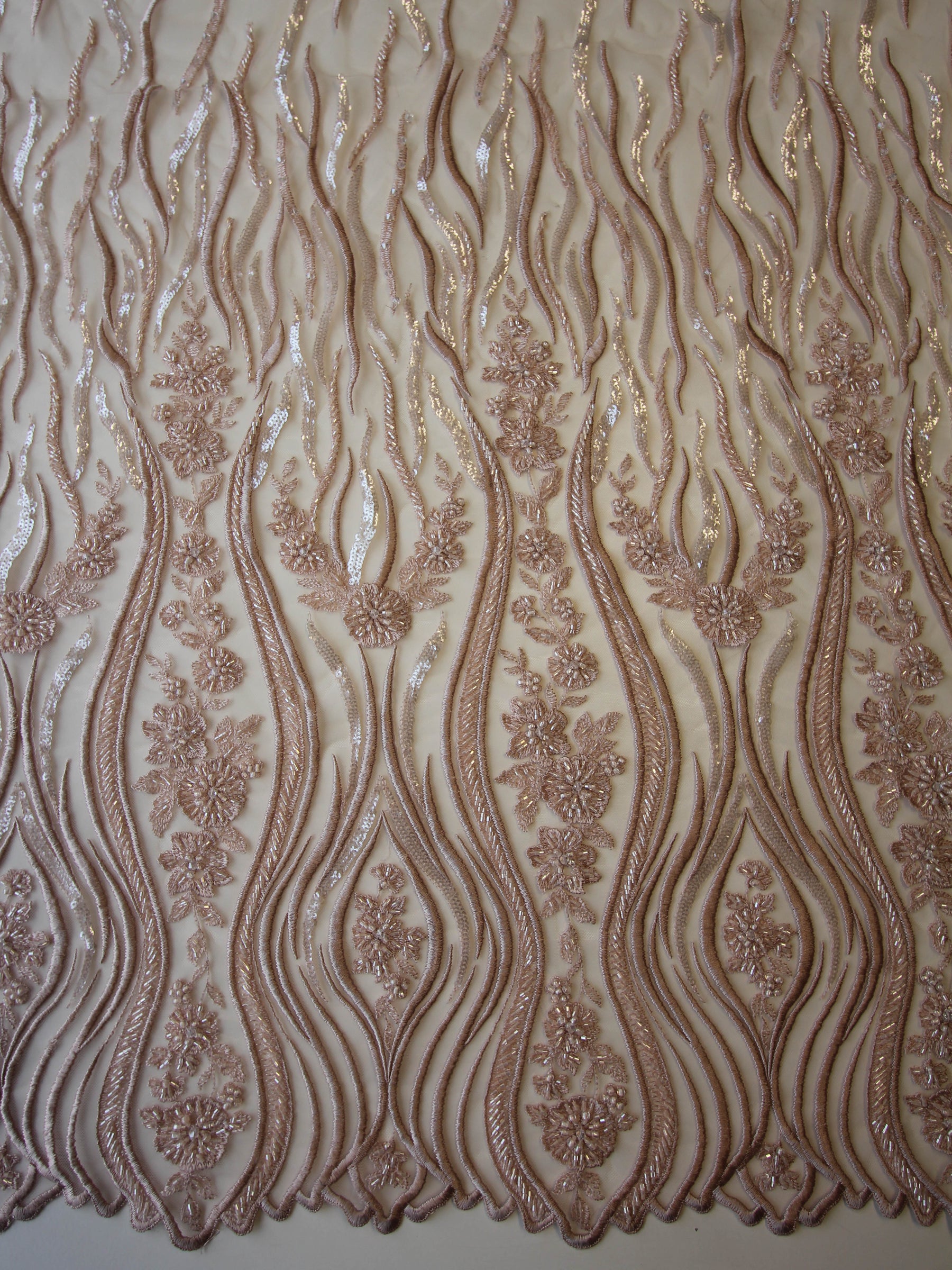Dentelle Perlée Blush - Lorna