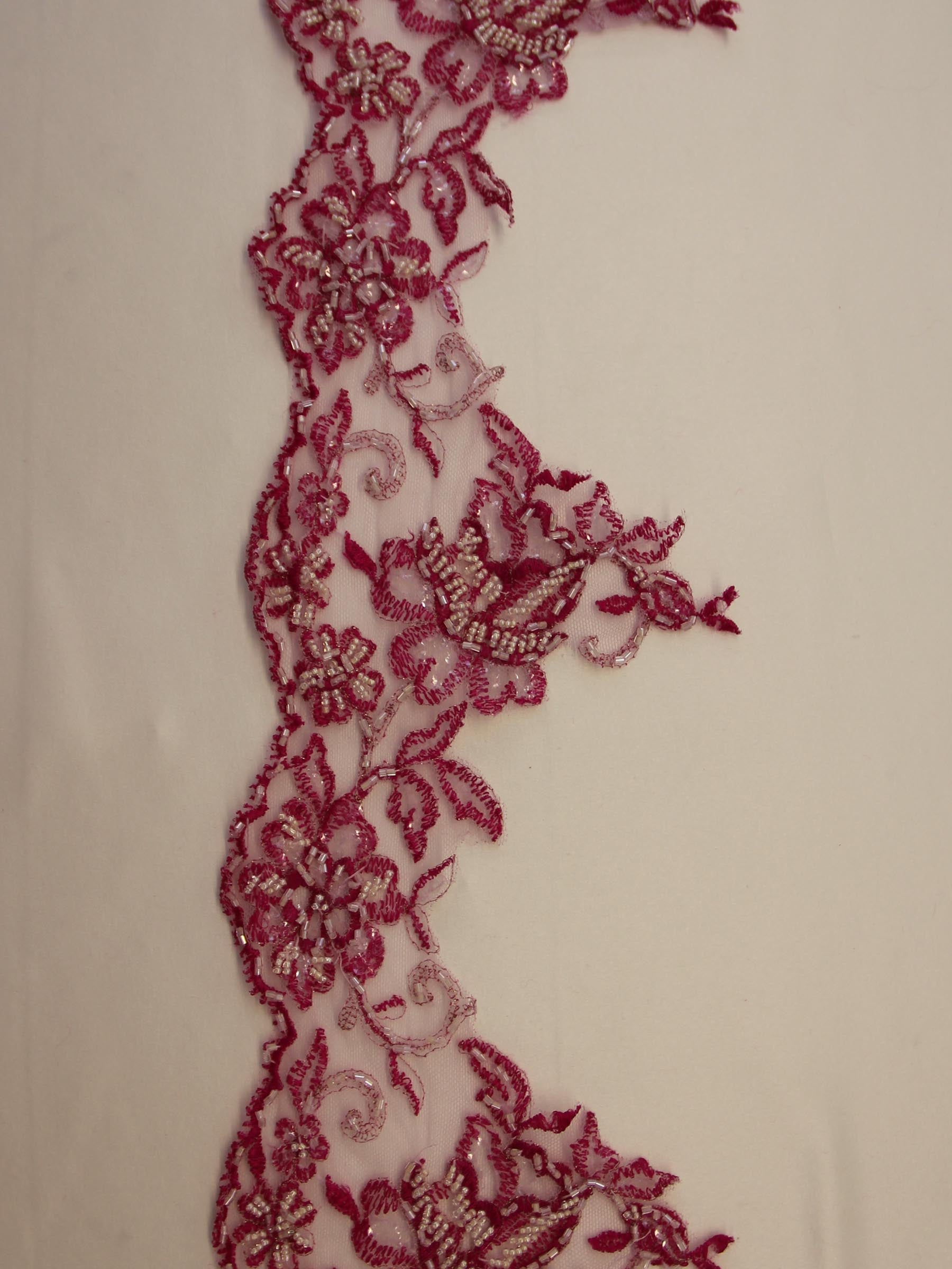 Bordure en dentelle rose passion - Chloe.