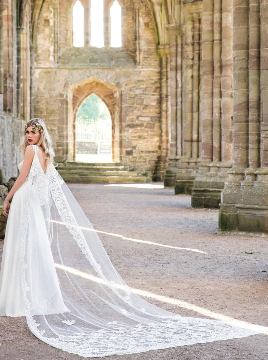 Dentelle Chantilly Ivoire - Kate