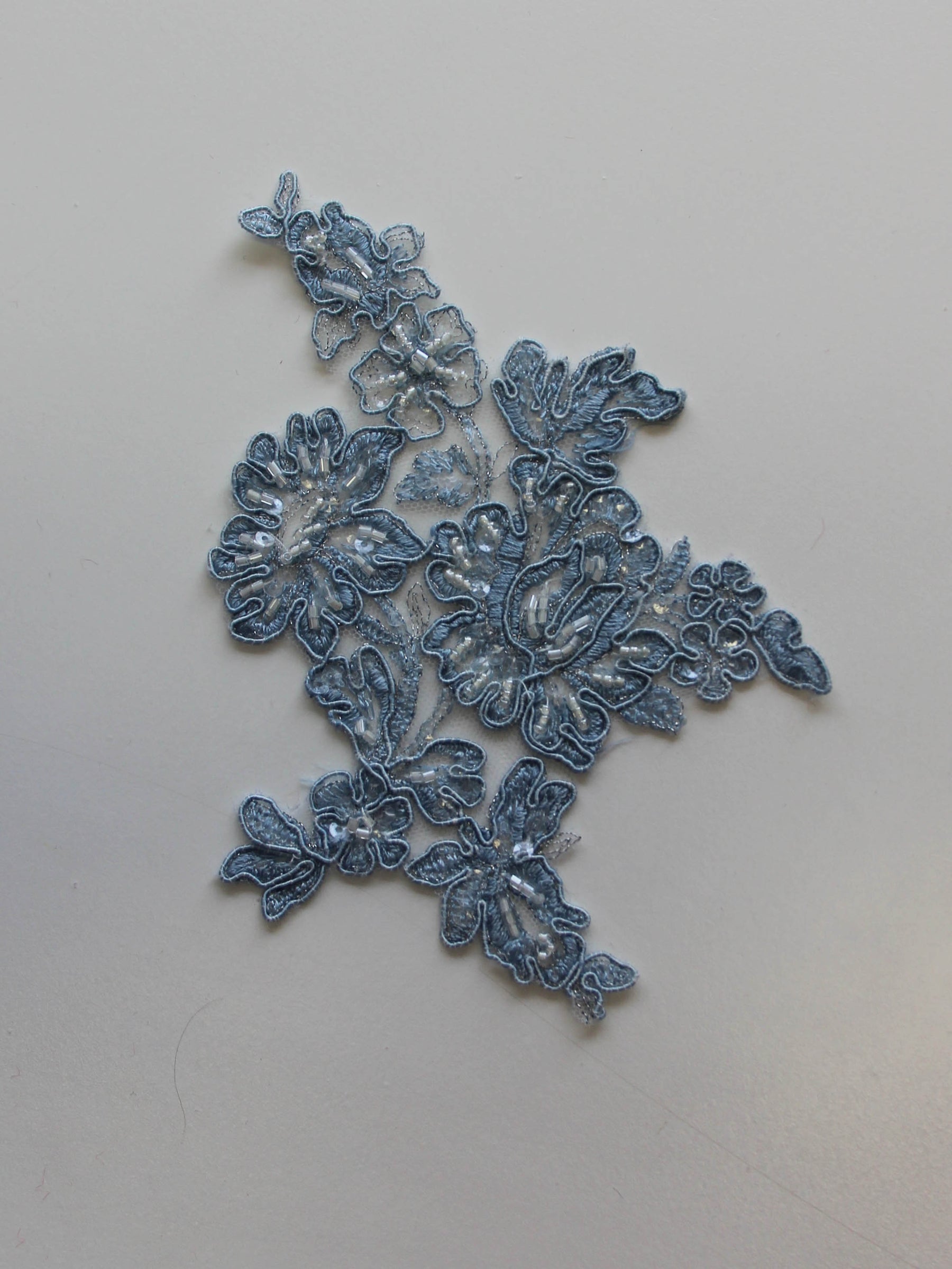 Appliques en dentelle bleu chine - Victoria (Large).