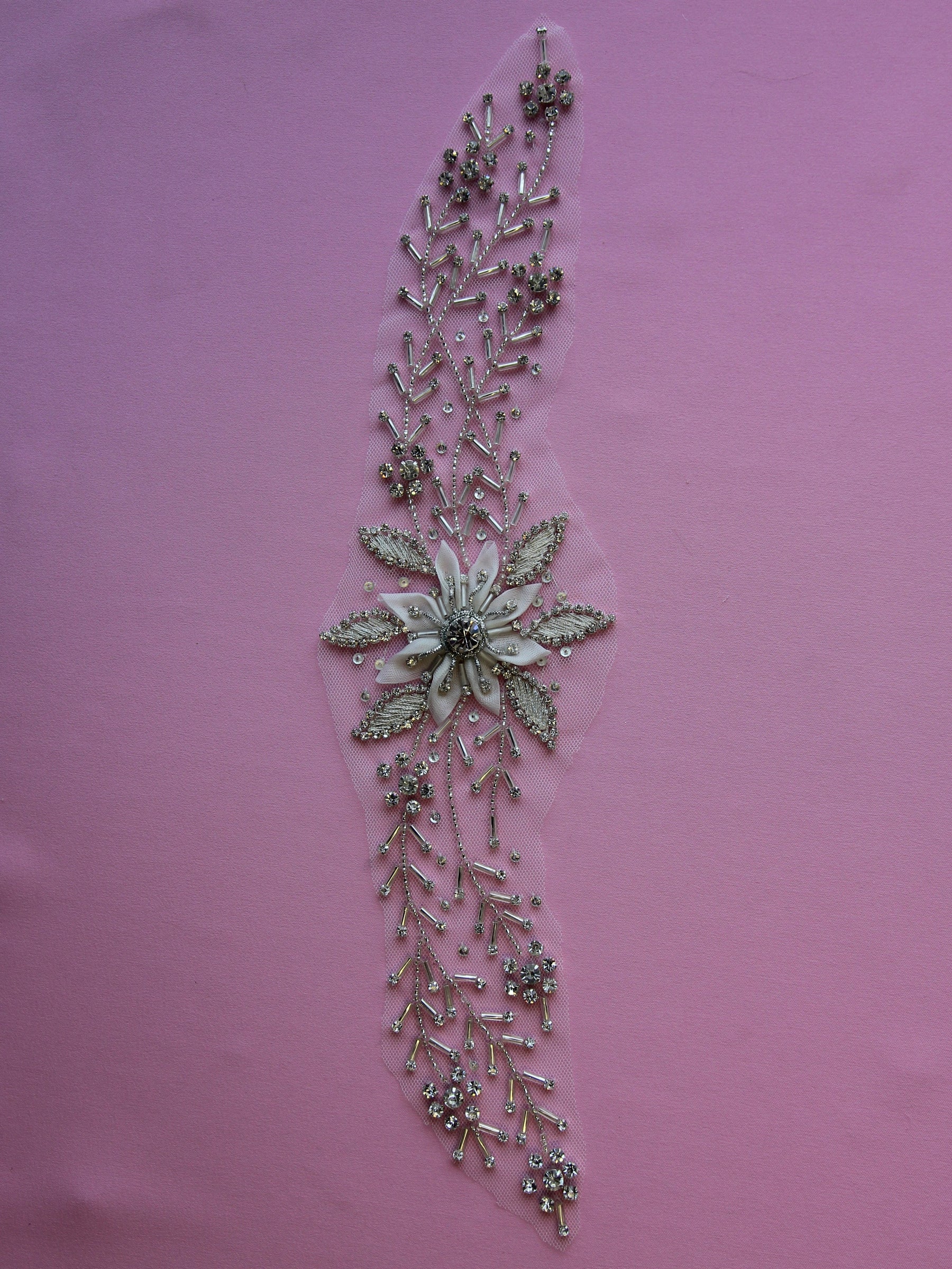 Applique en cristal brodée - Maine
