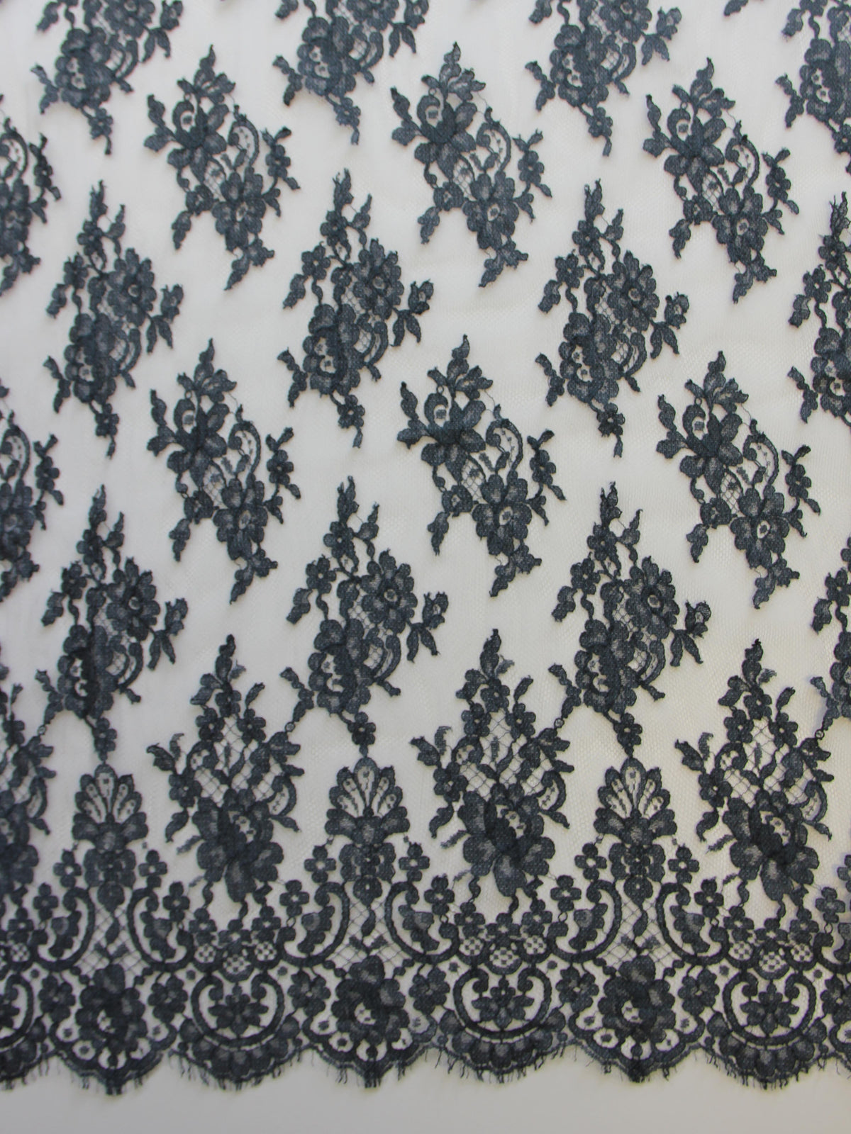 Dentelle bleue française - Natasha.