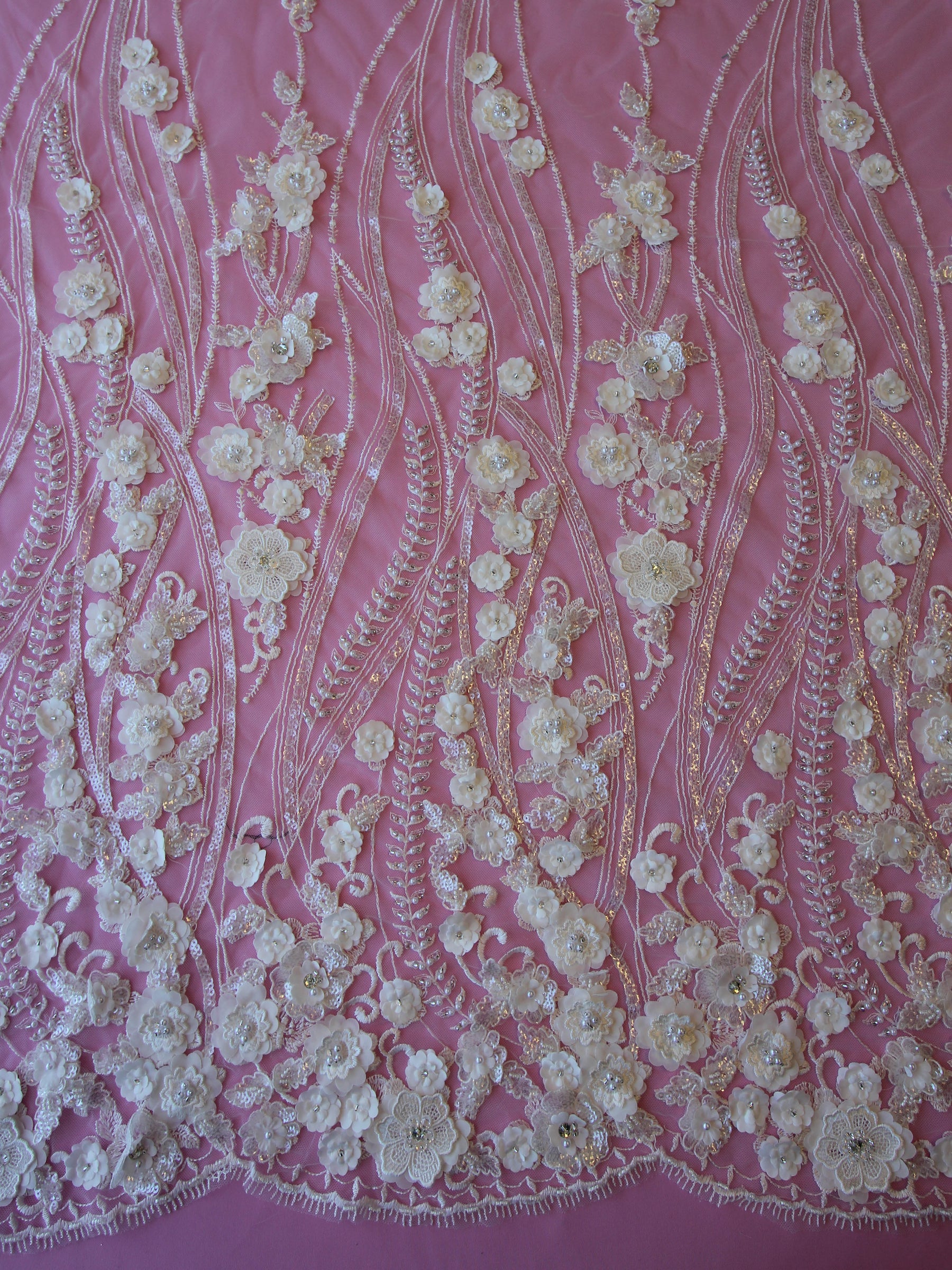 Dentelle Fleur Perlée Ivoire - Blake