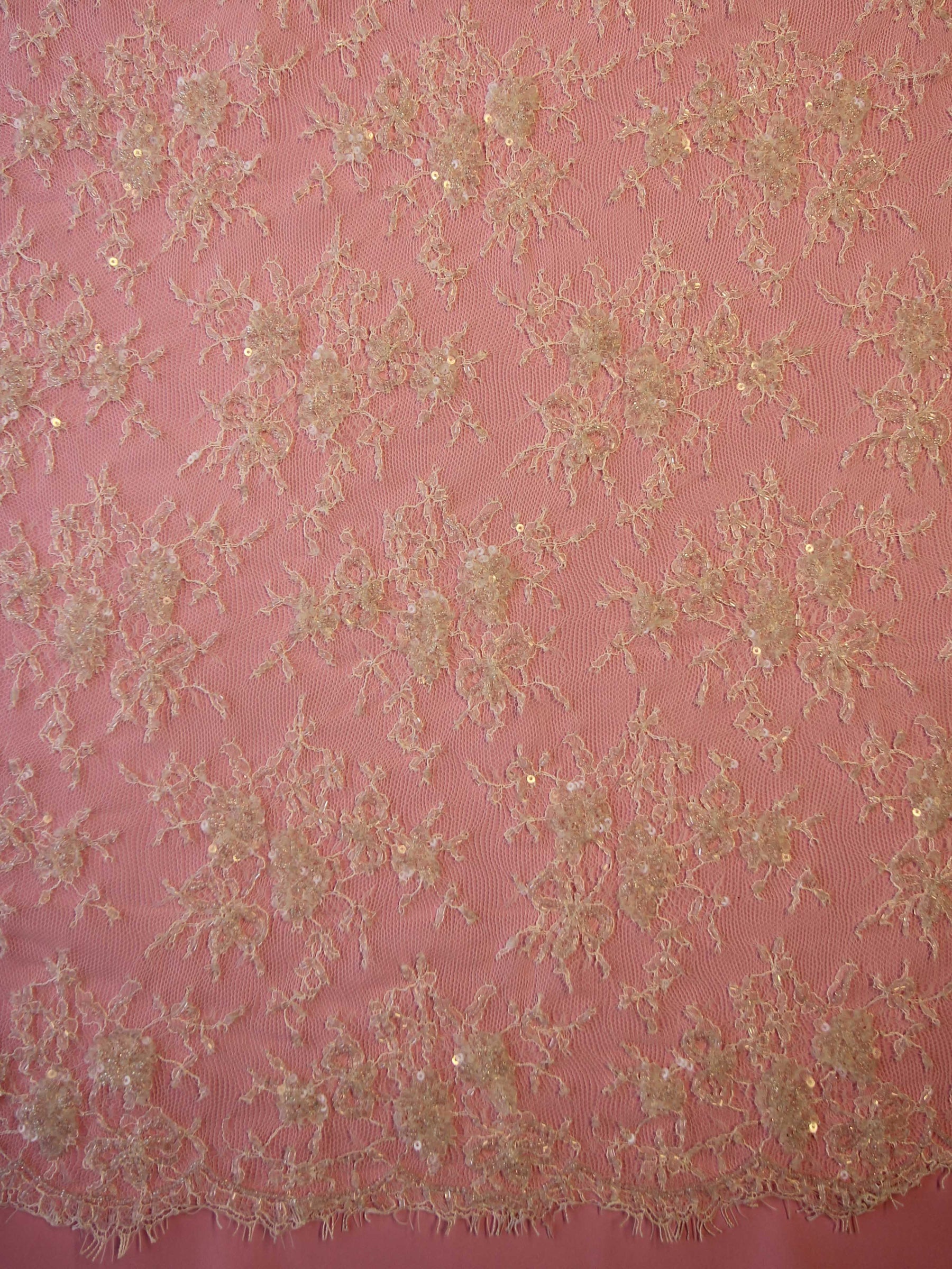 Dentelle Chantilly Perlée Ivoire - Bryony