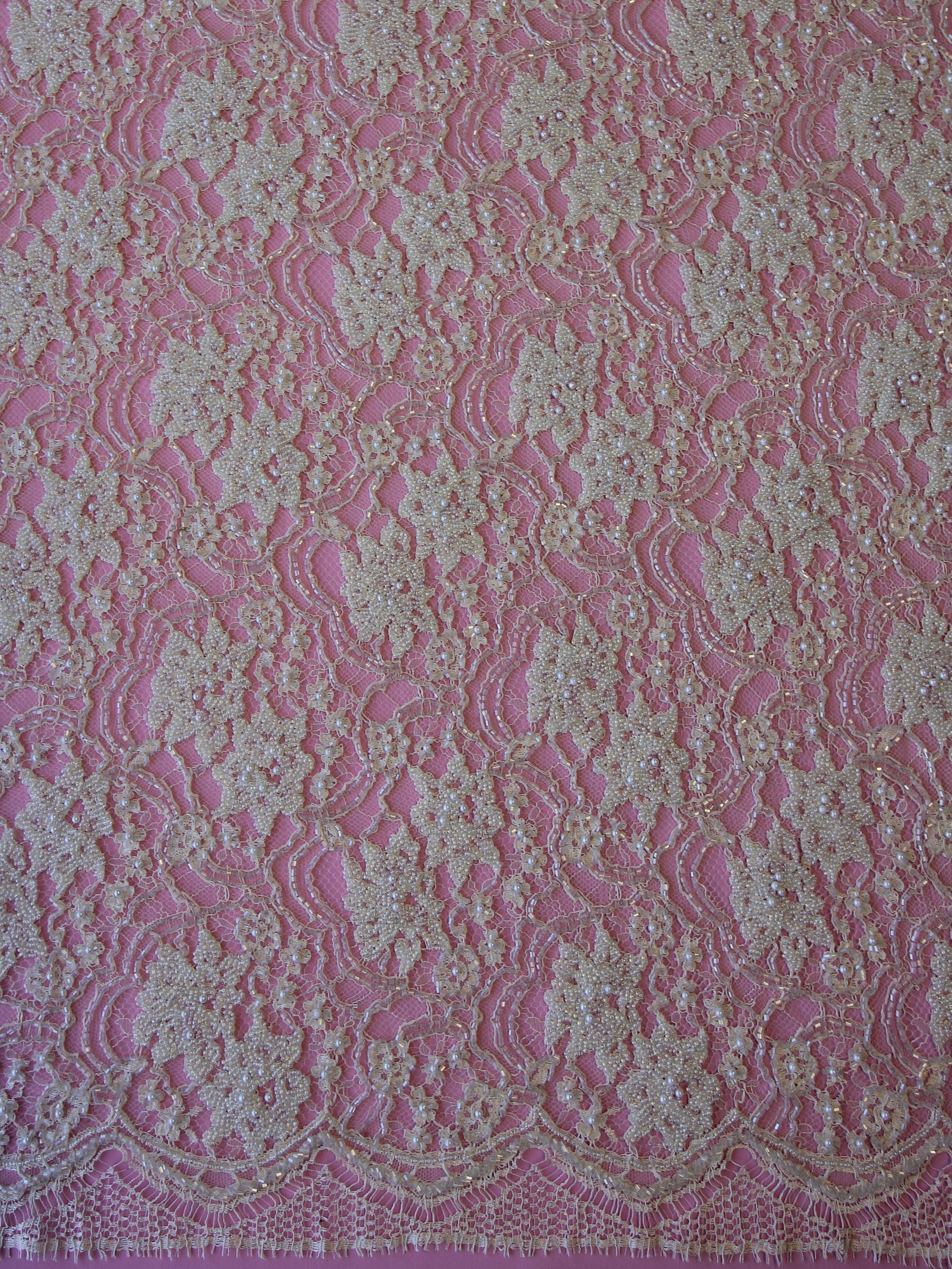 Dentelle Chantilly Perlée Ivoire - Ophélie
