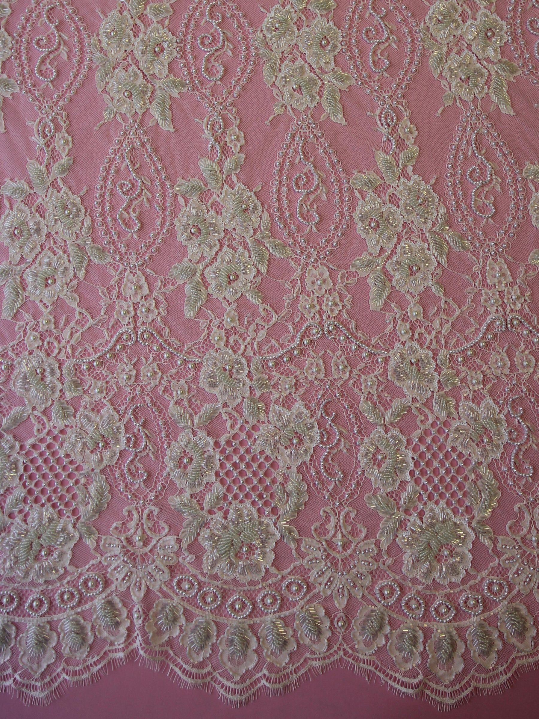 Dentelle Rachel perlée ivoire - Devon