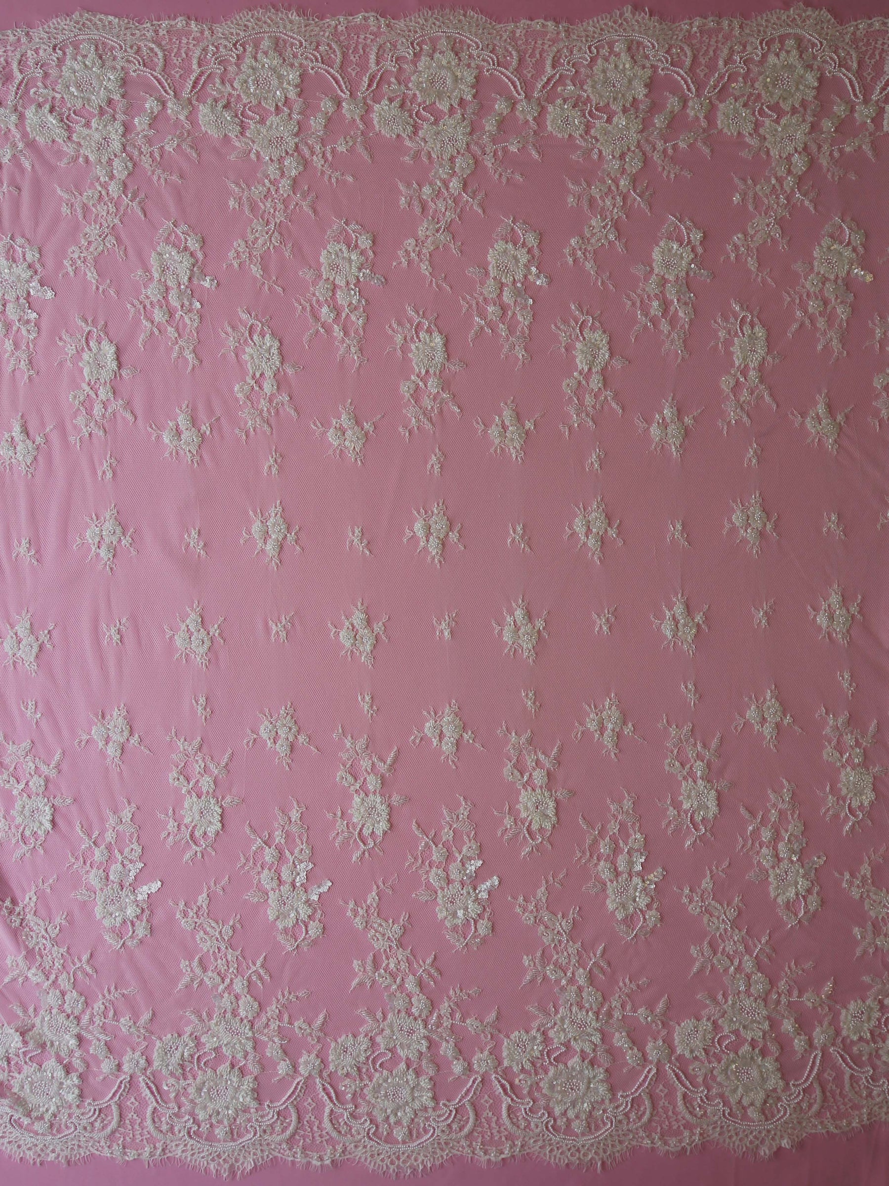 Dentelle Rachel perlée à la main ivoire - Ashley