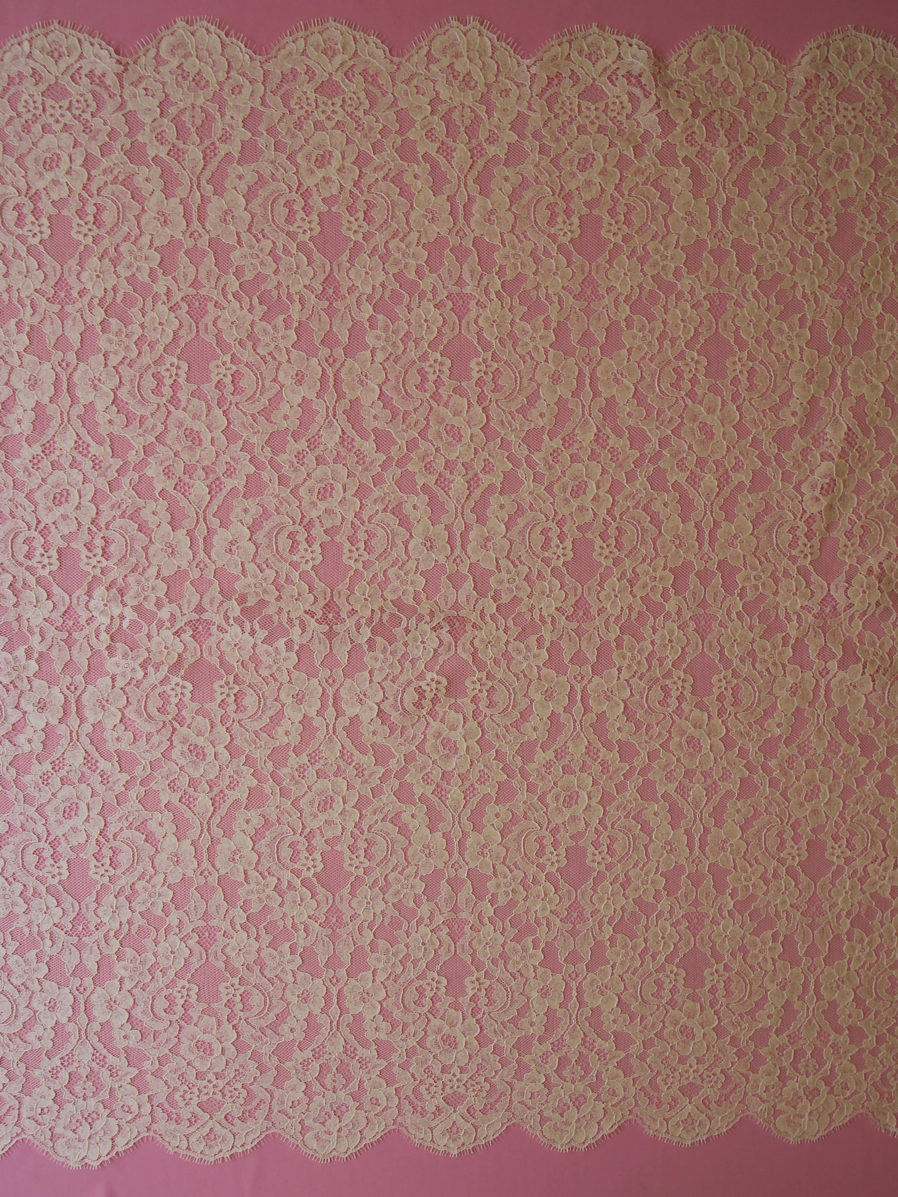 Dentelle Chantilly Ivoire - Ivanna