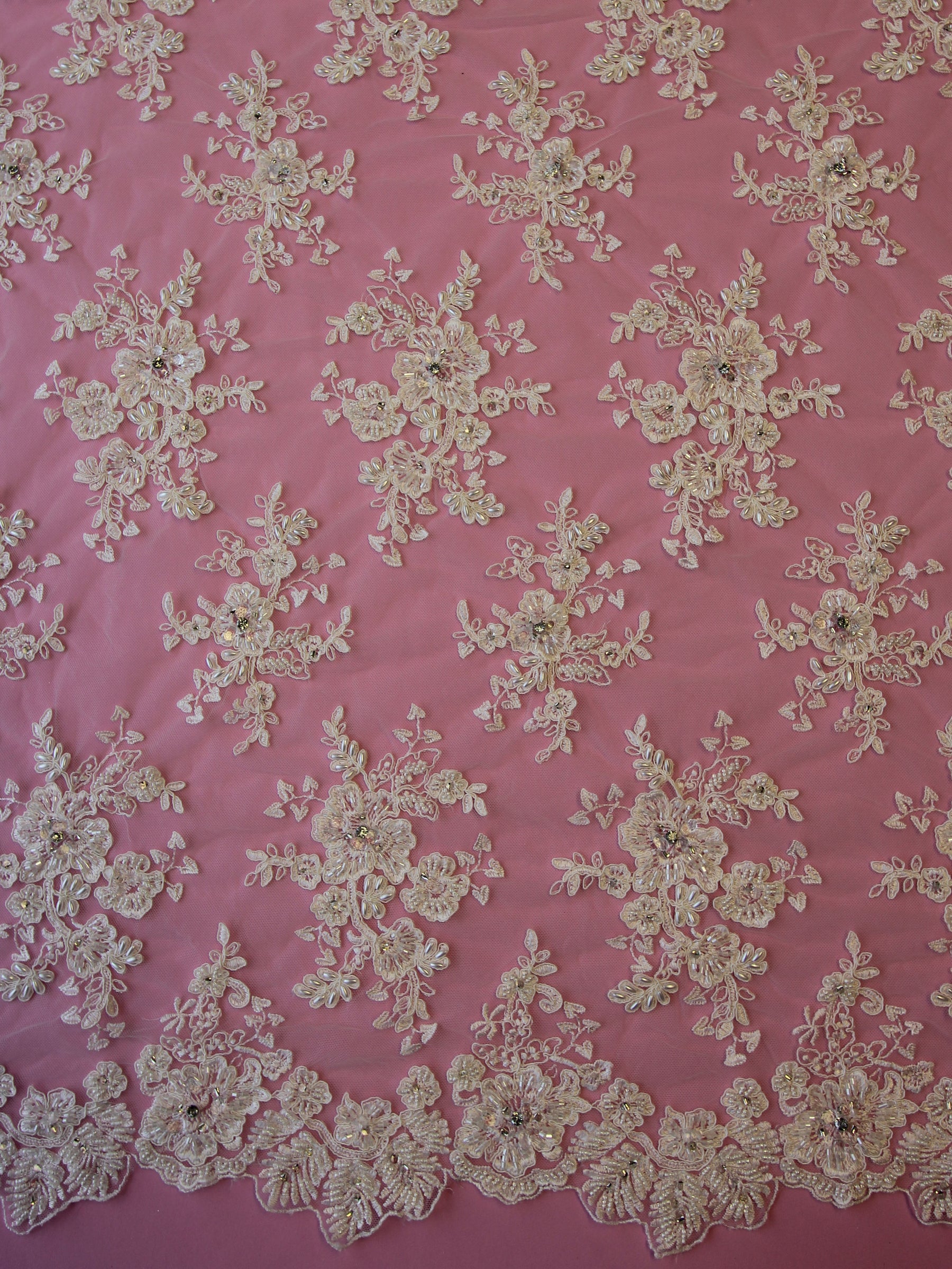 Dentelle Ivoire Perlée et Cordonnée - Chelsea