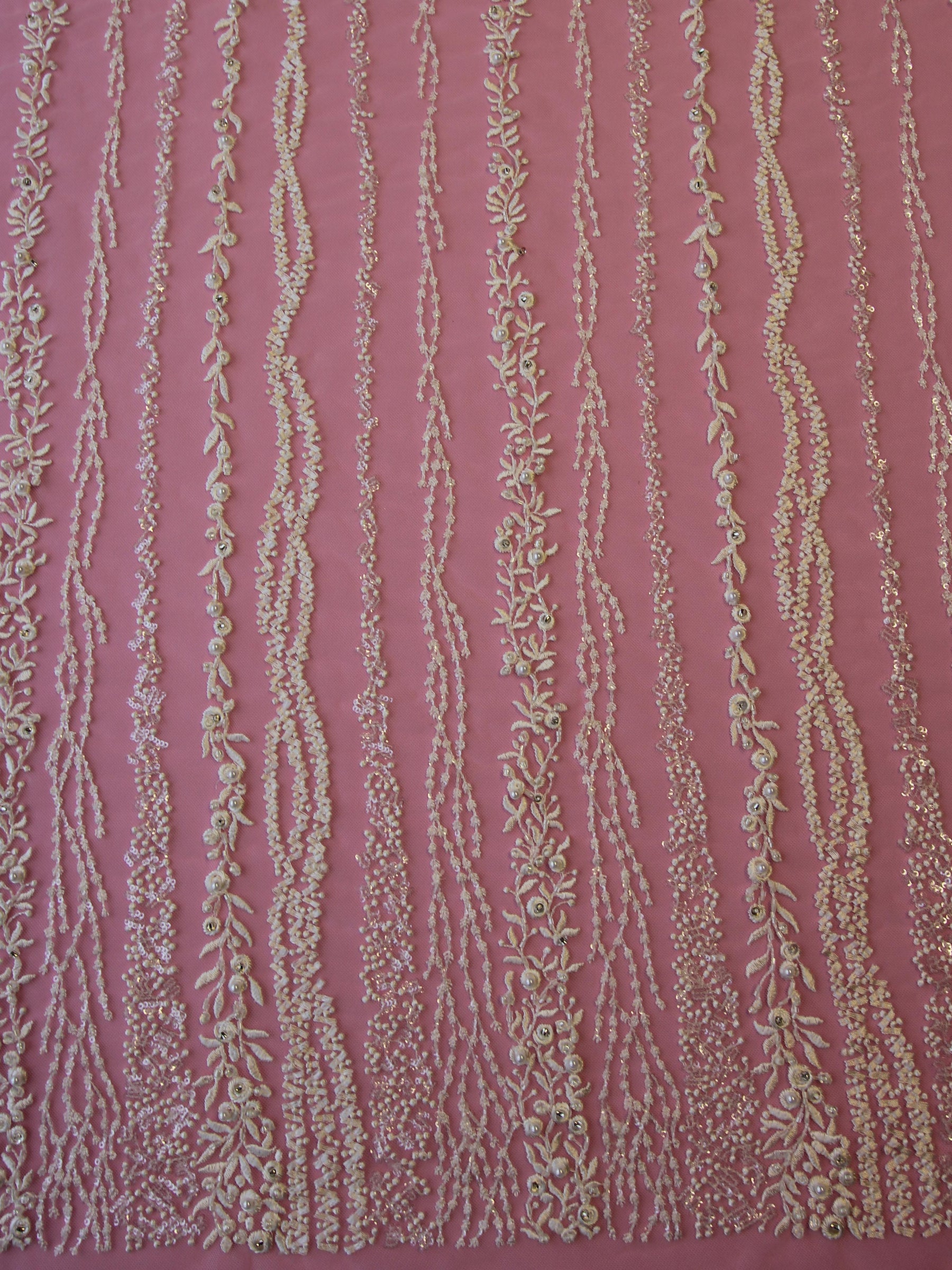 Dentelle Perlée Ivoire Perlée - Paix