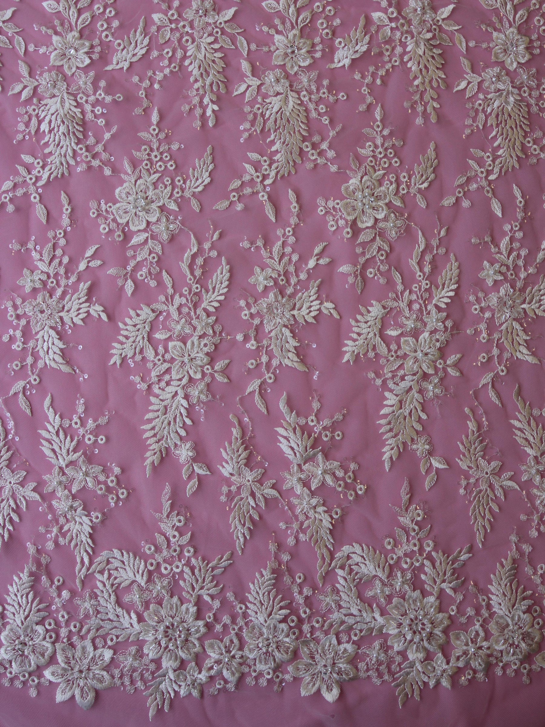 Dentelle Brodée Ivoire – Antonia