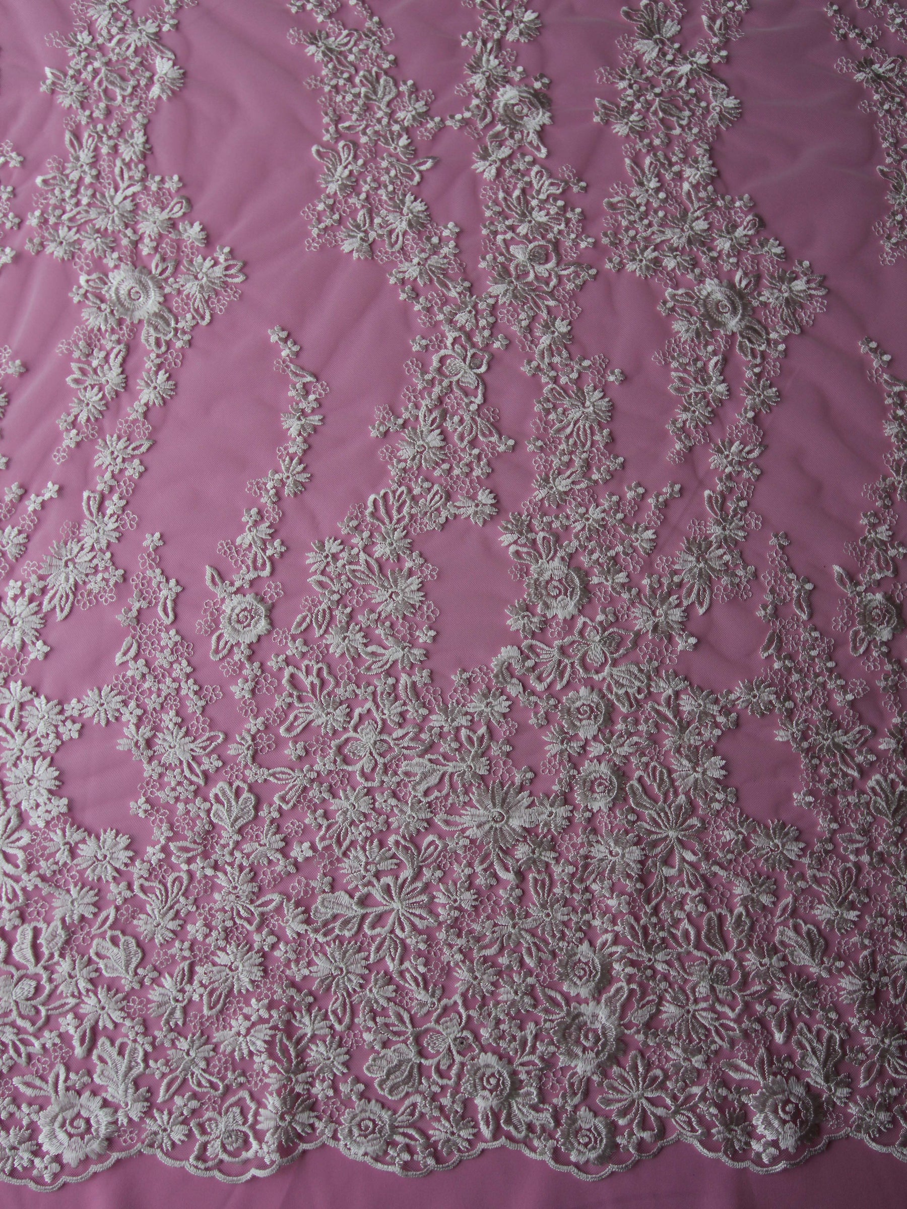Dentelle Brodée Ivoire - Rhia