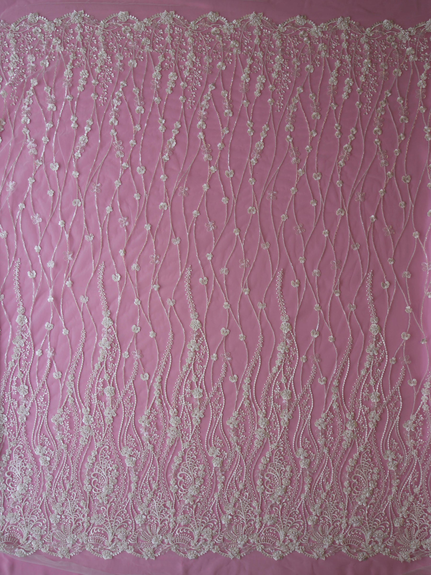 Dentelle Brodée Ivoire – Vera