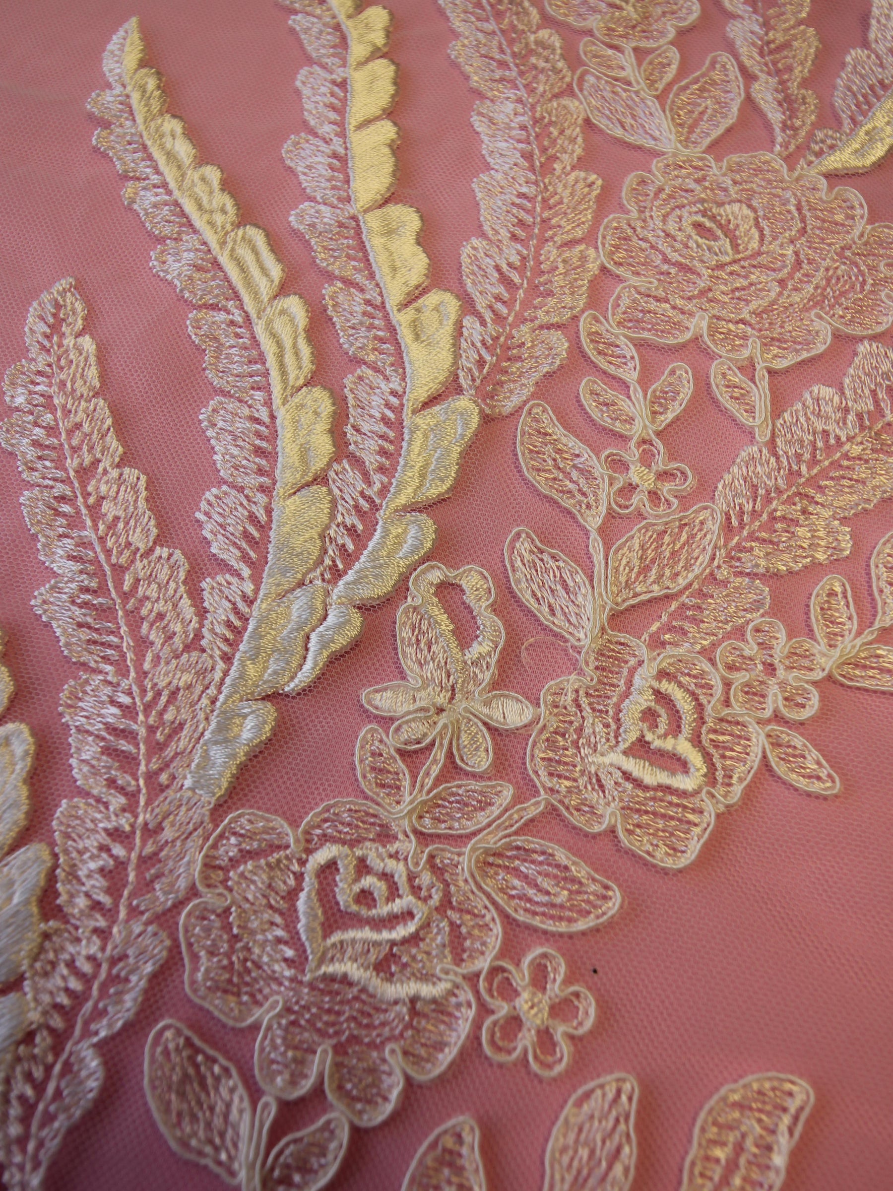 Dentelle Brodée Ivoire - Willow