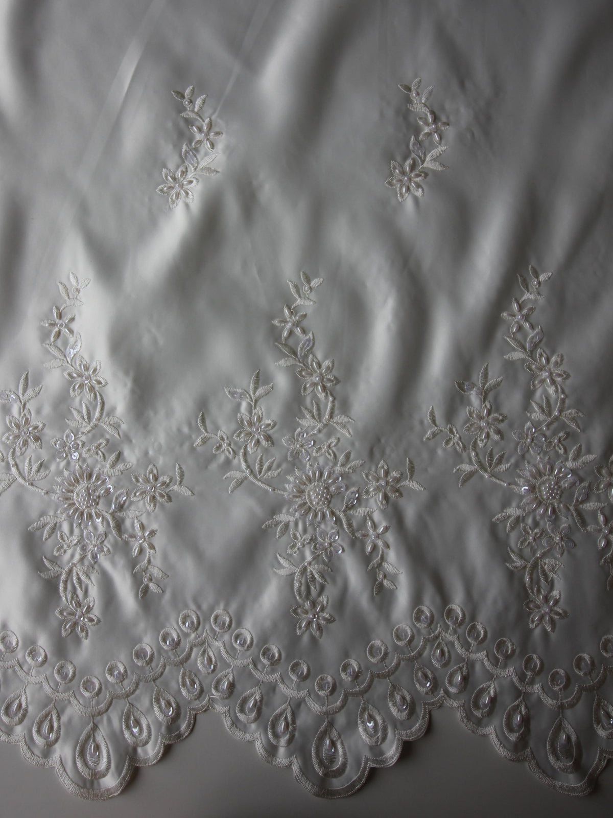 Satin brodé ivoire - Minx