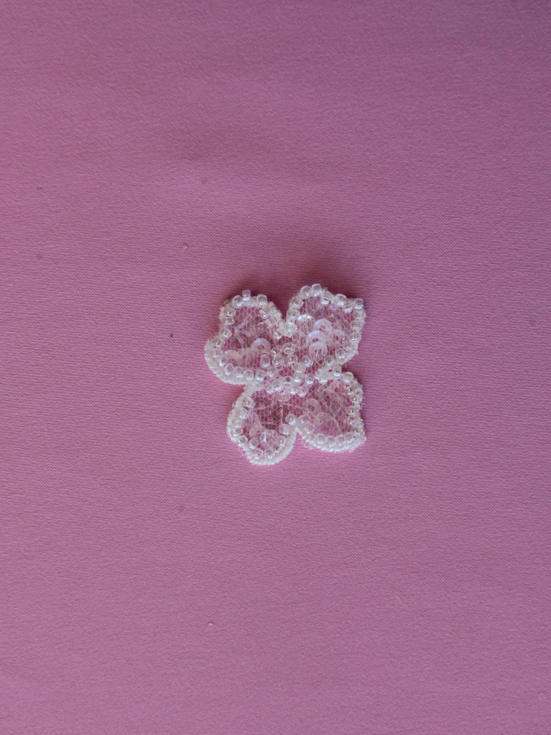 Fleur perlée ivoire- Calendula (Sac de 10)