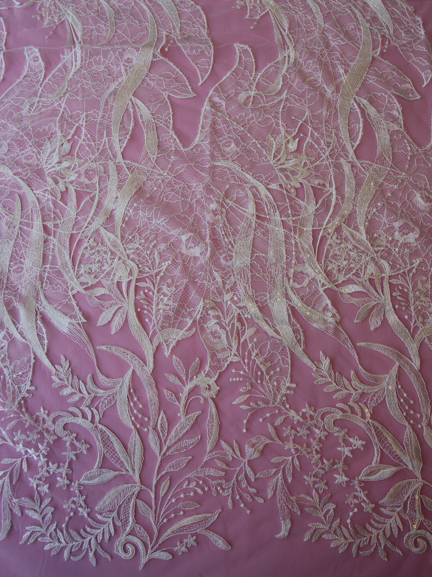 Dentelle Ivoire - Capriana