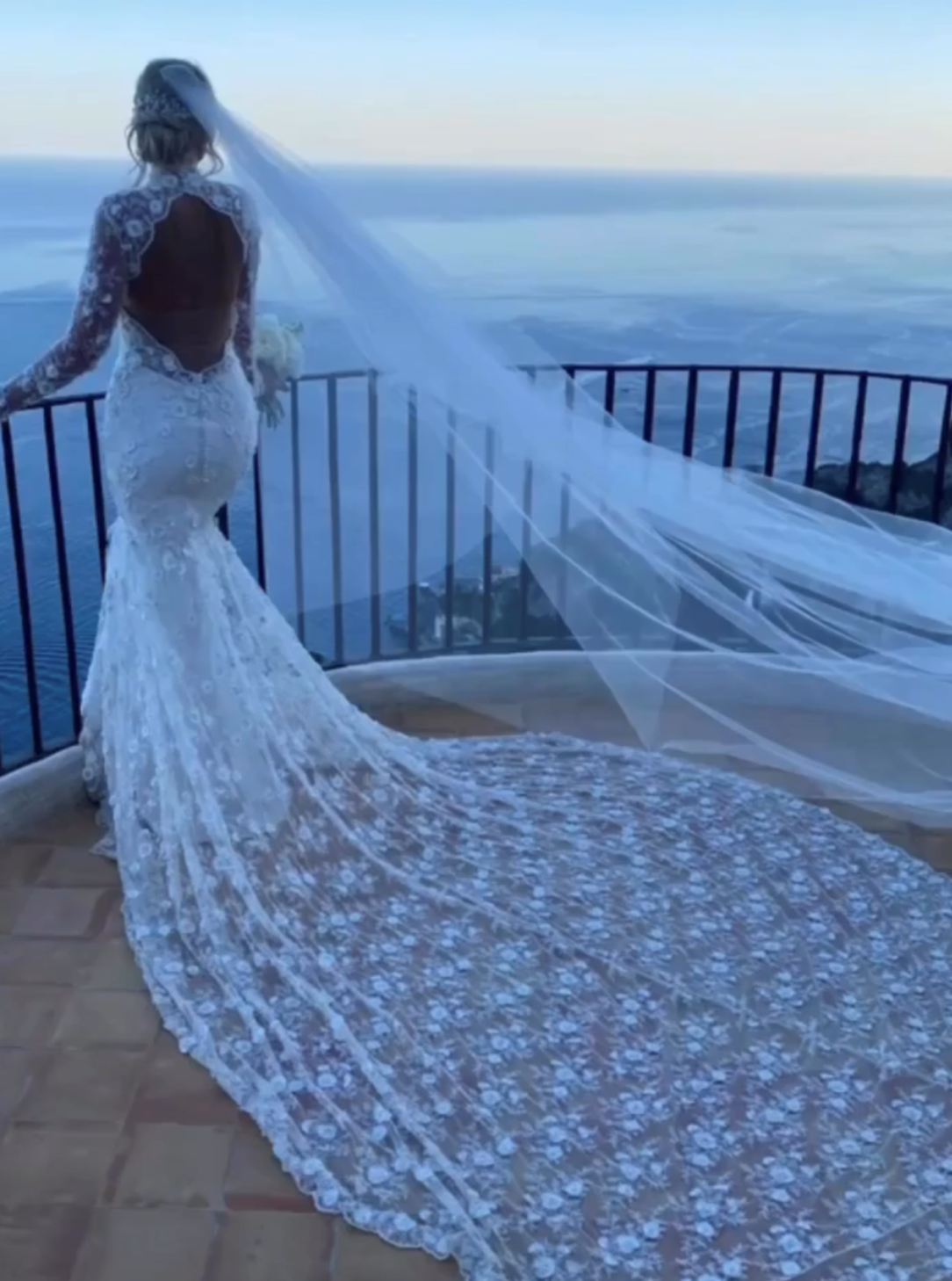 Dentelle Fleur Perlée Ivoire – Jacqueline