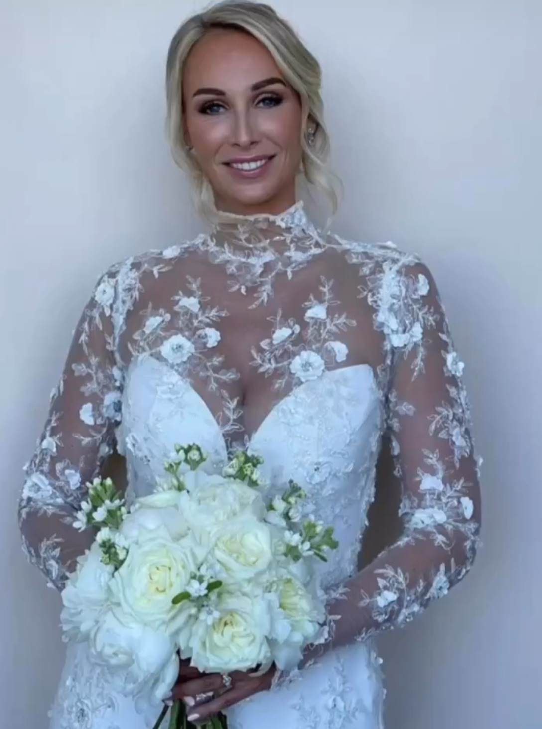 Dentelle Fleur Perlée Ivoire – Jacqueline