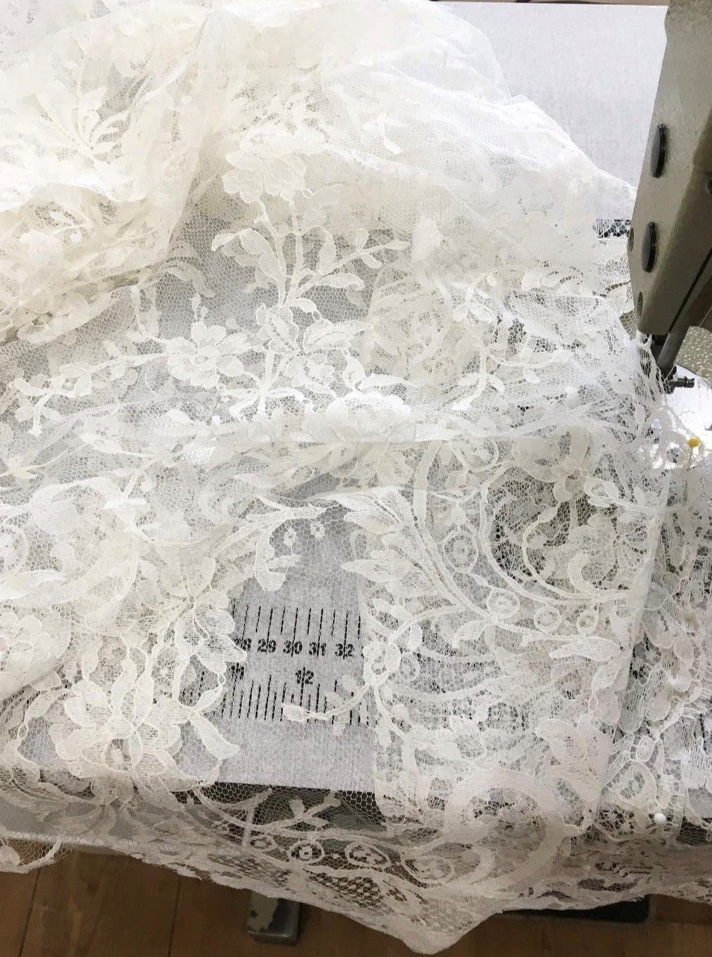 Dentelle Chantilly ivoire biologique - Hima