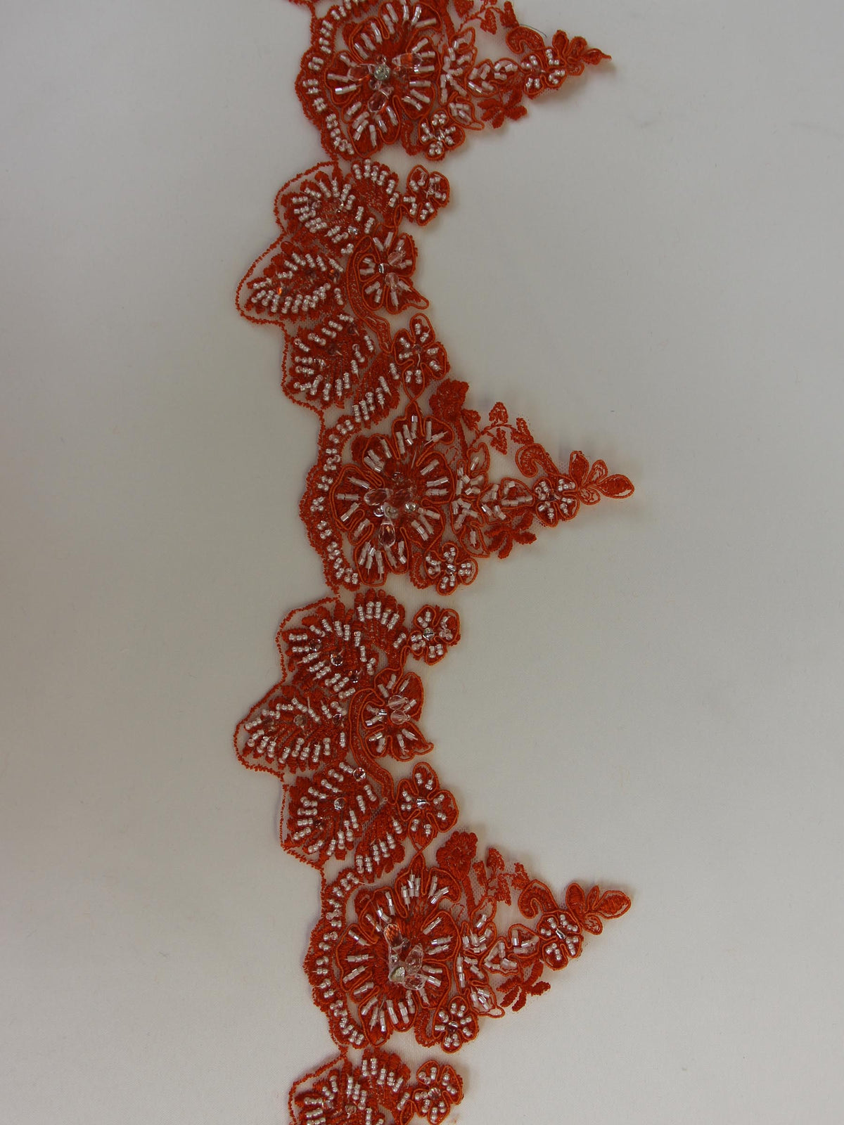 Bordure en dentelle orange - Chelsea.