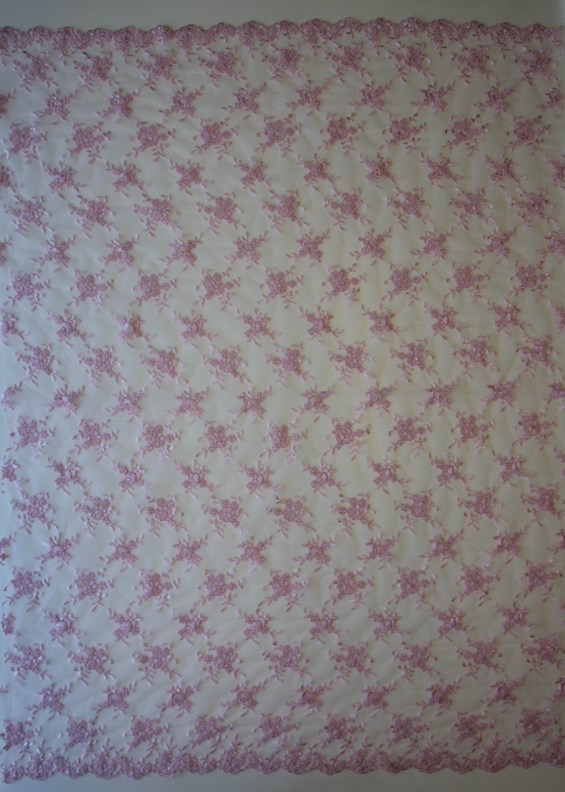 Dentelle Rose Cordonnée - Géraldine