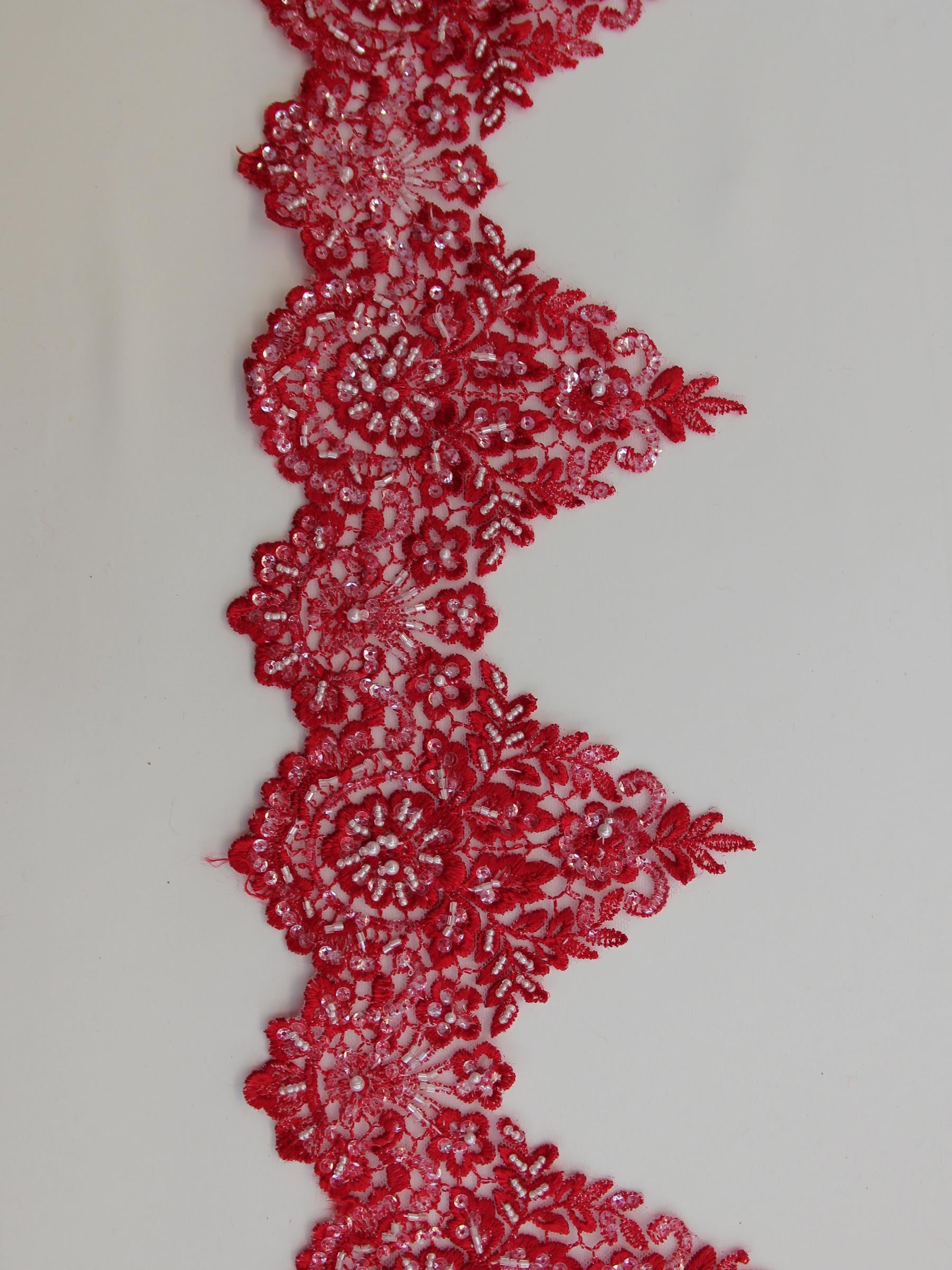 Bordure en dentelle rouge - Hazel.